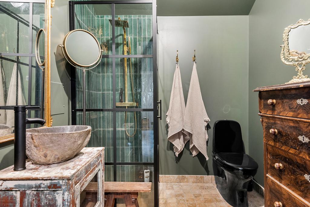 salle de bain rustique chic