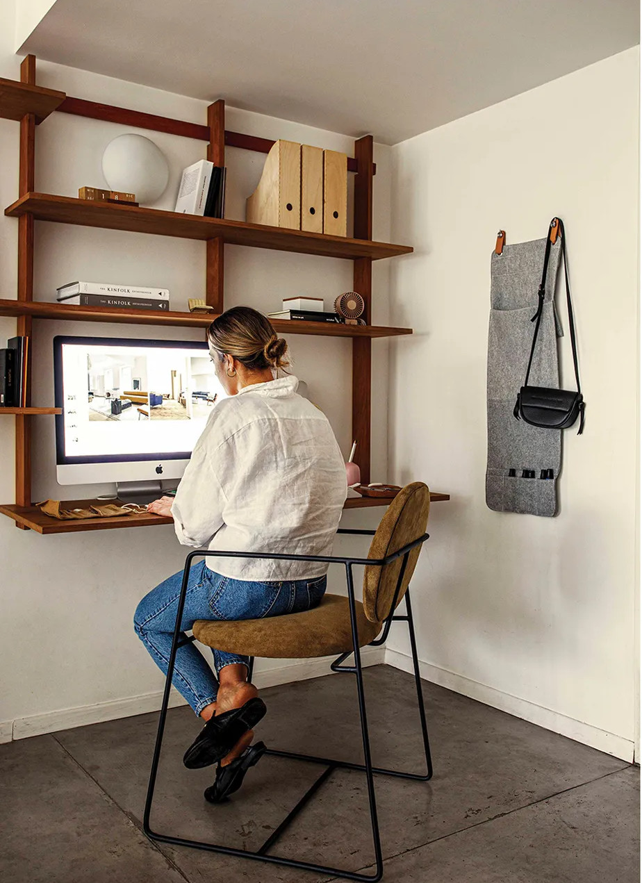bureau dans salon bureau dans salon