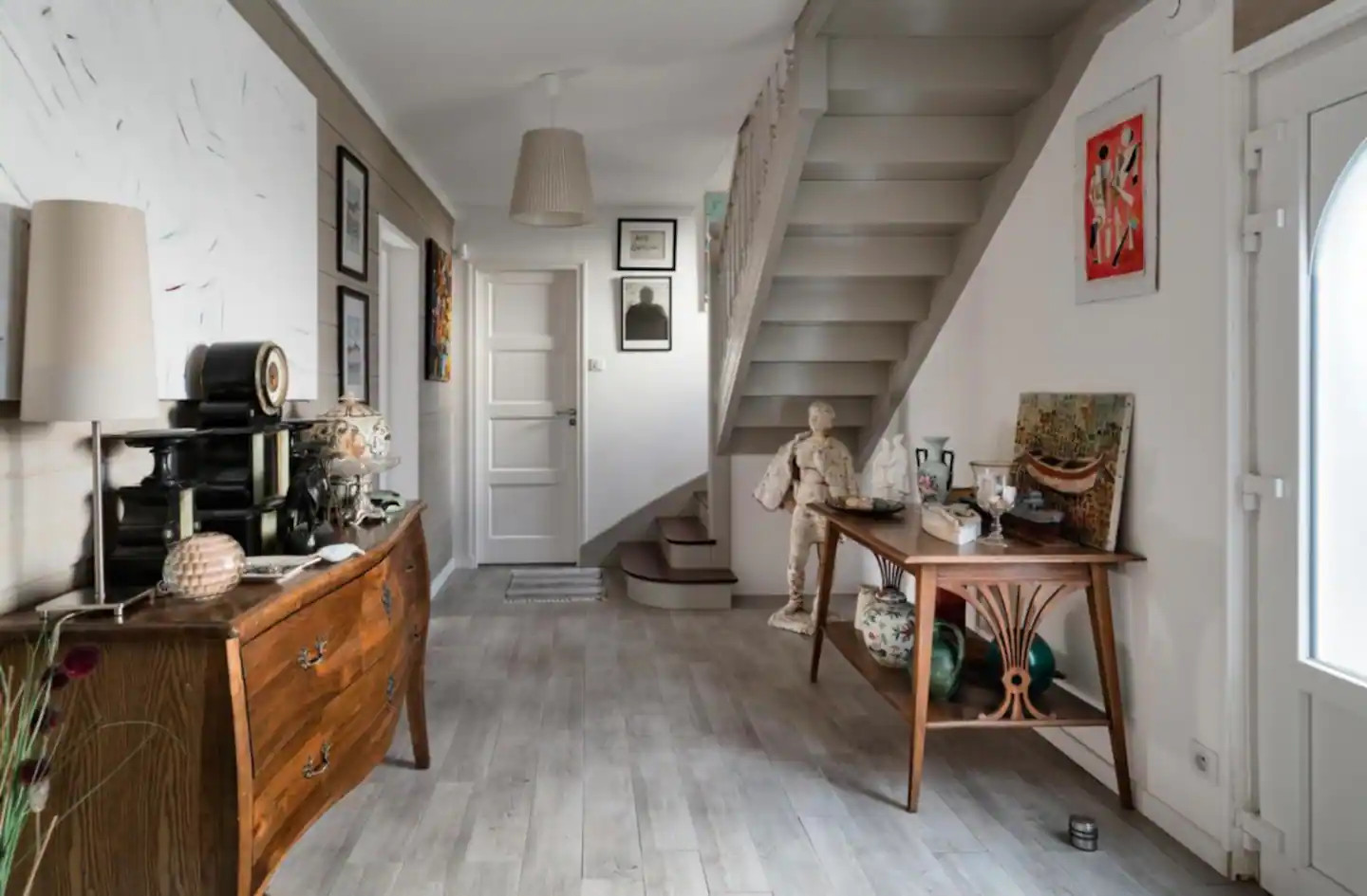 entrée décoration vintage sol gris