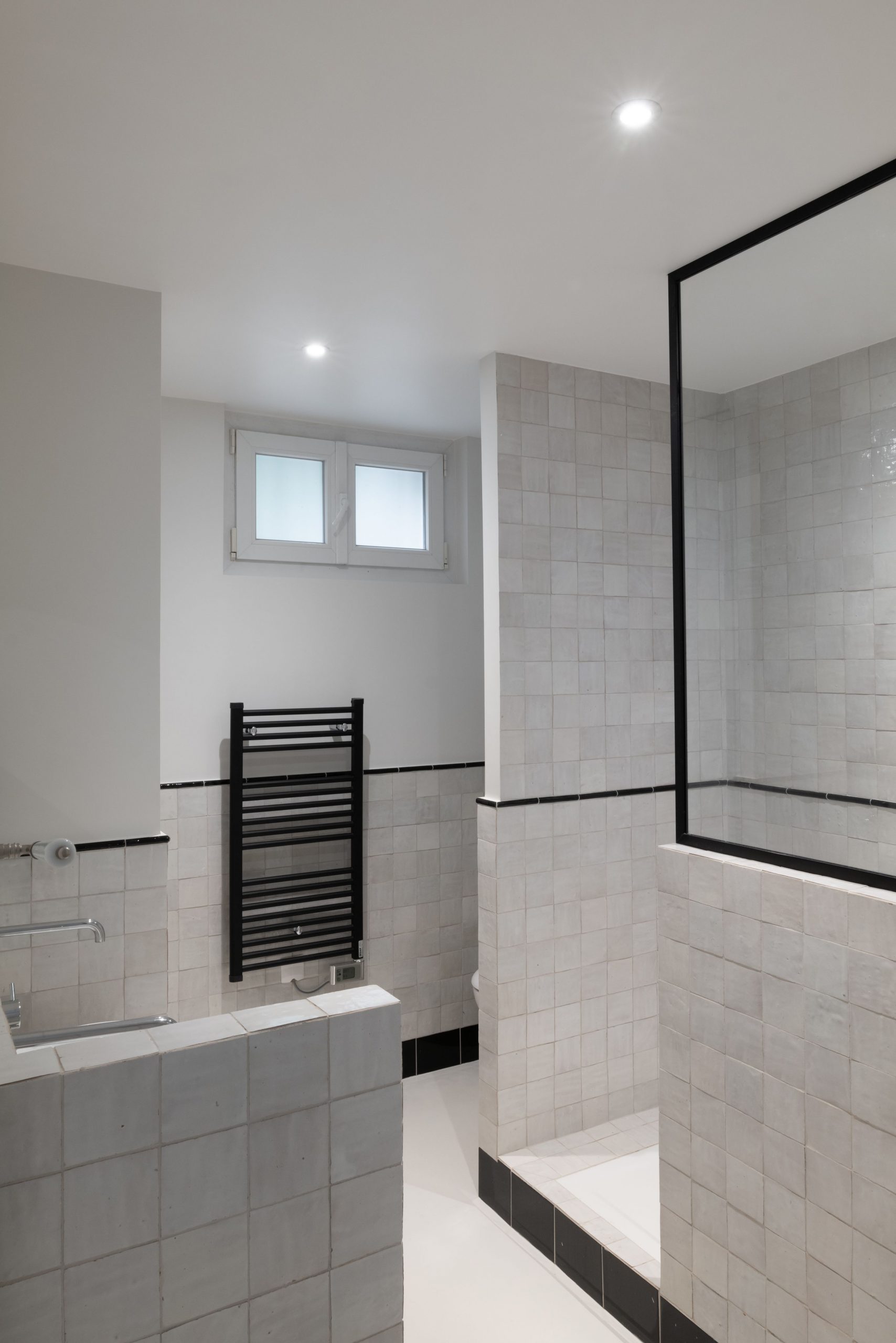 salle de bain maison rénovée Paris par Camille Hermand salle de bain maison rénovée Paris par Camille Hermand
