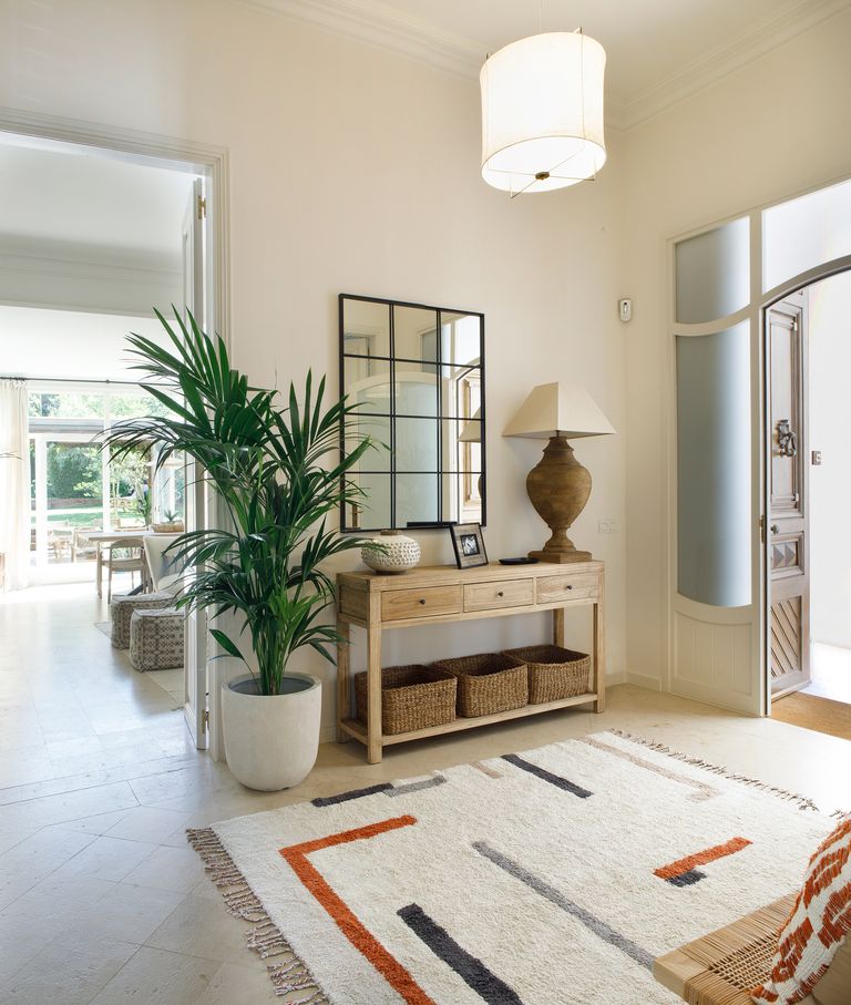 entrée avec console et miroir décoration contemporaine entrée avec console et miroir décoration contemporaine