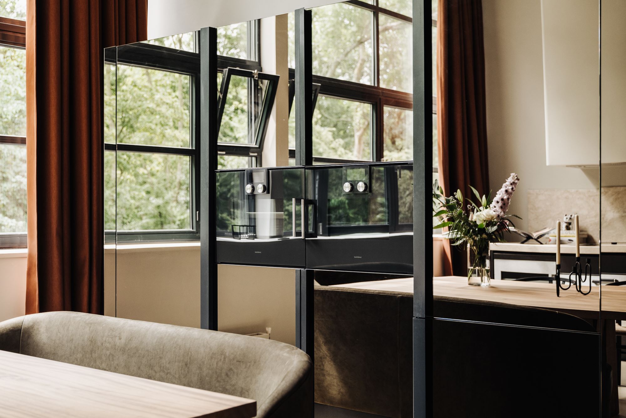 salle à manger avec verrière