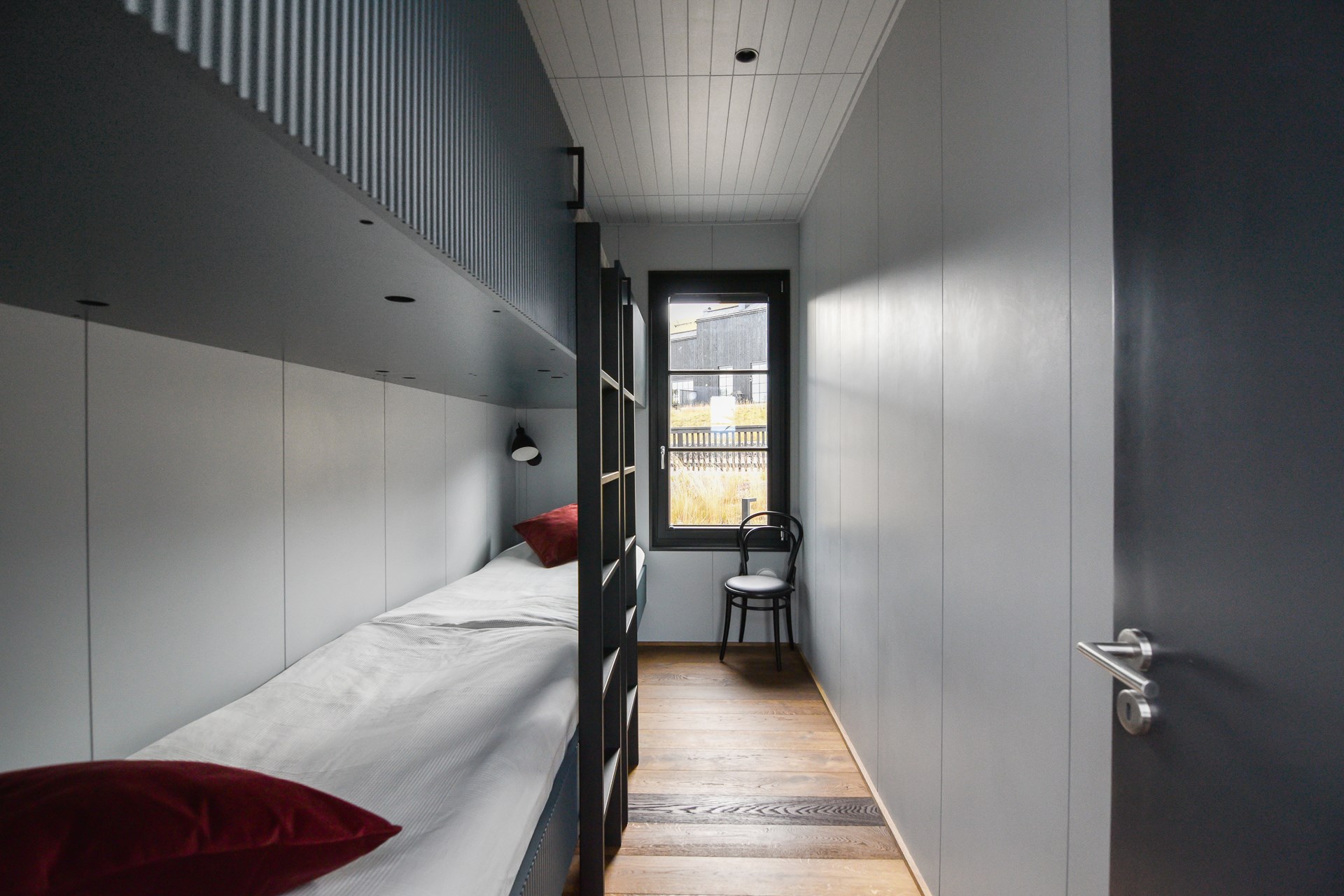 chambre dortoir chalet noir contemporain chambre dortoir chalet noir contemporain
