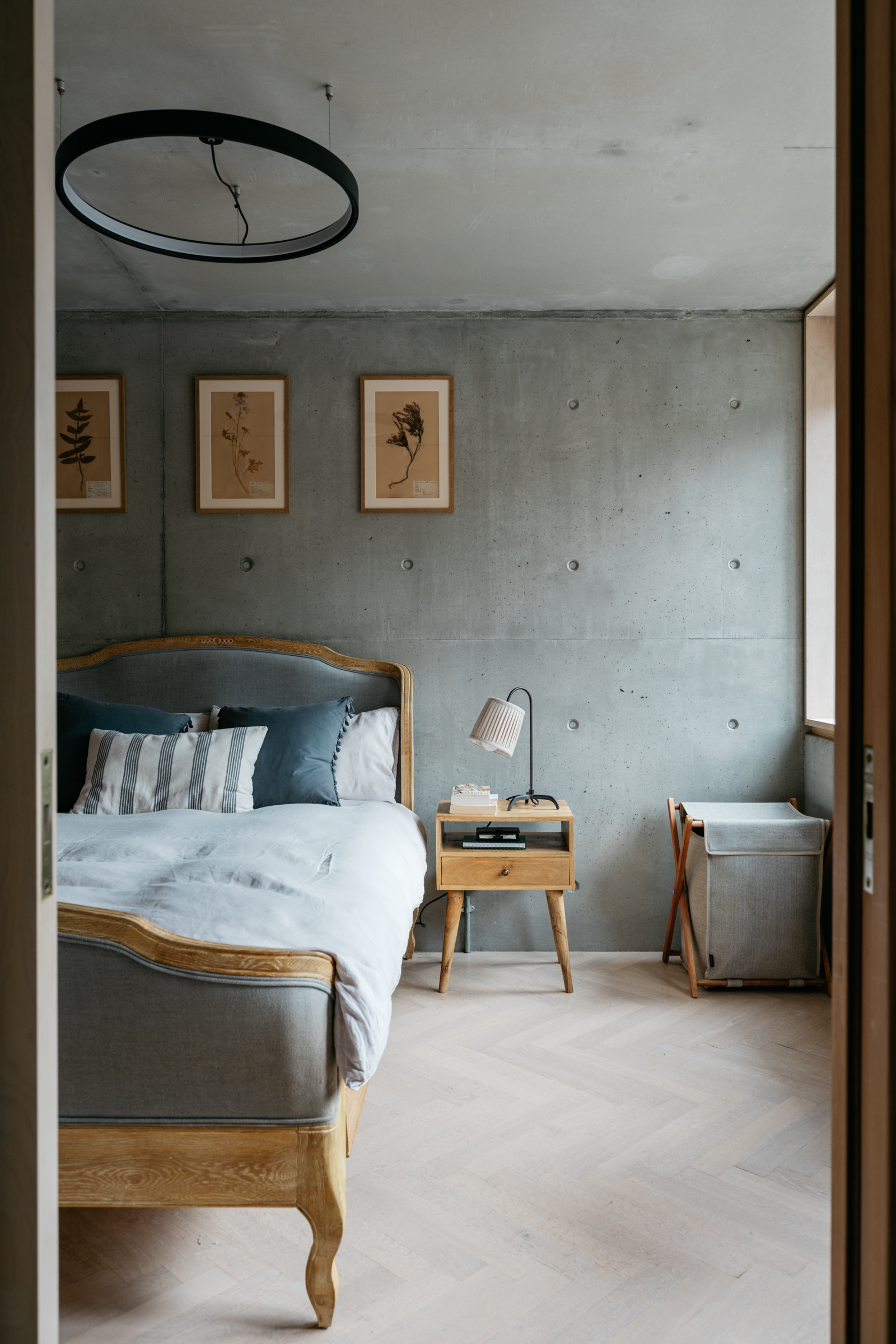 chambre maison de ville mur béton