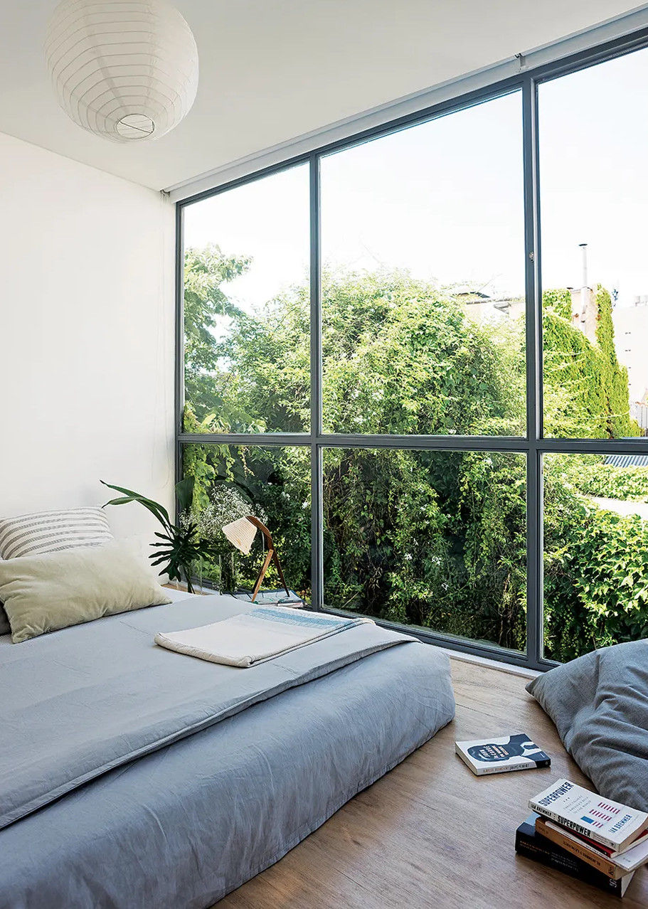 chambre avec baie vitrée