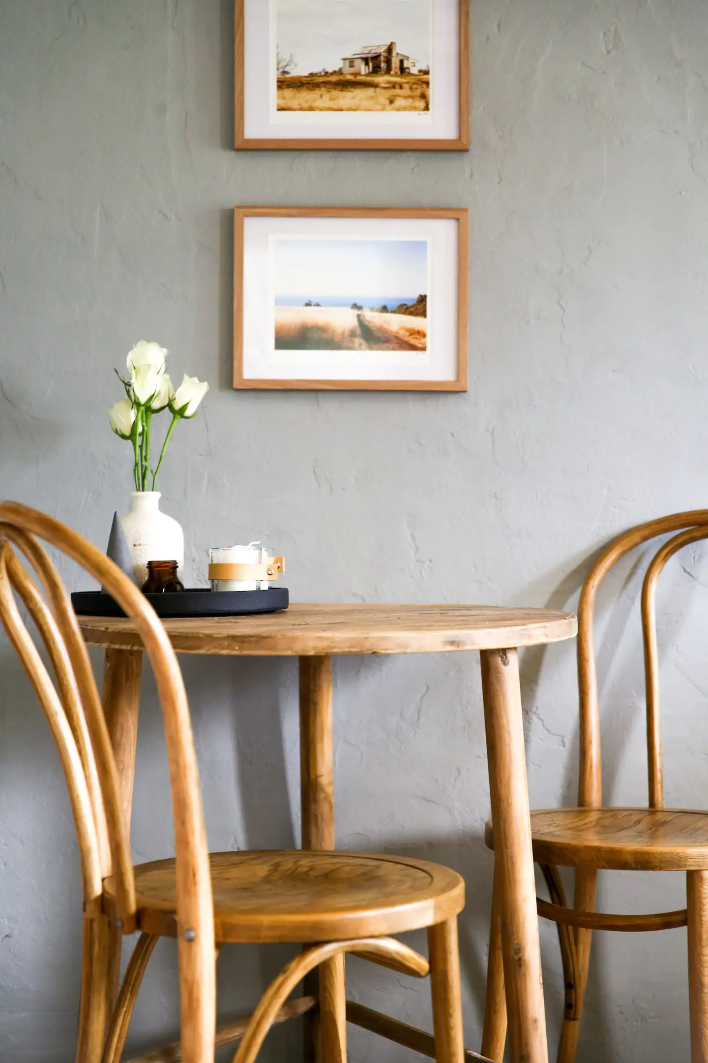 table bois avec chaises bistrot table bois avec chaises bistrot
