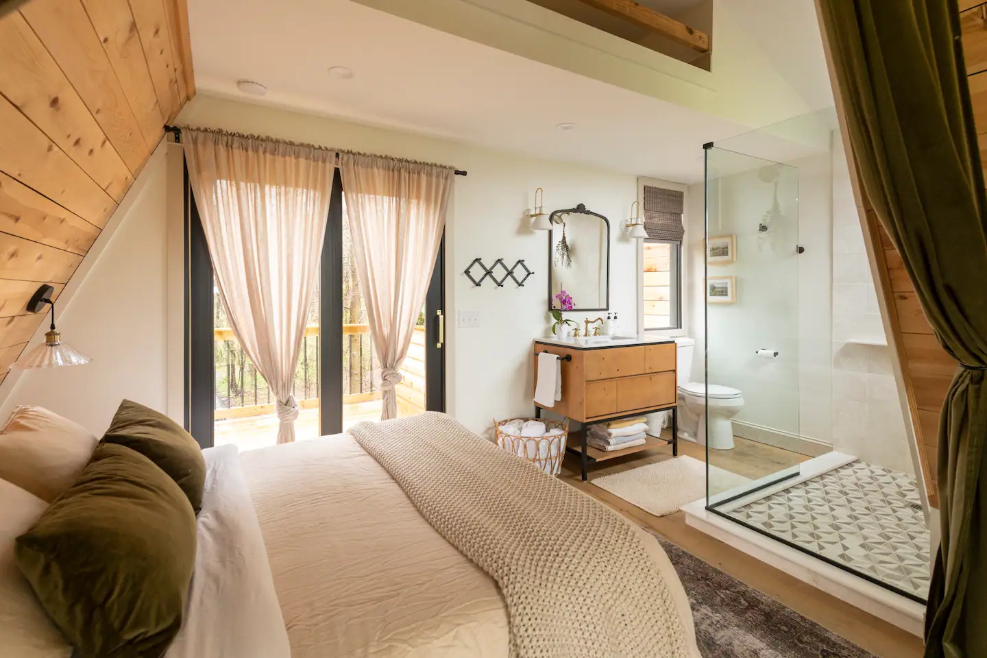 chambre avec salle de bain ouverte