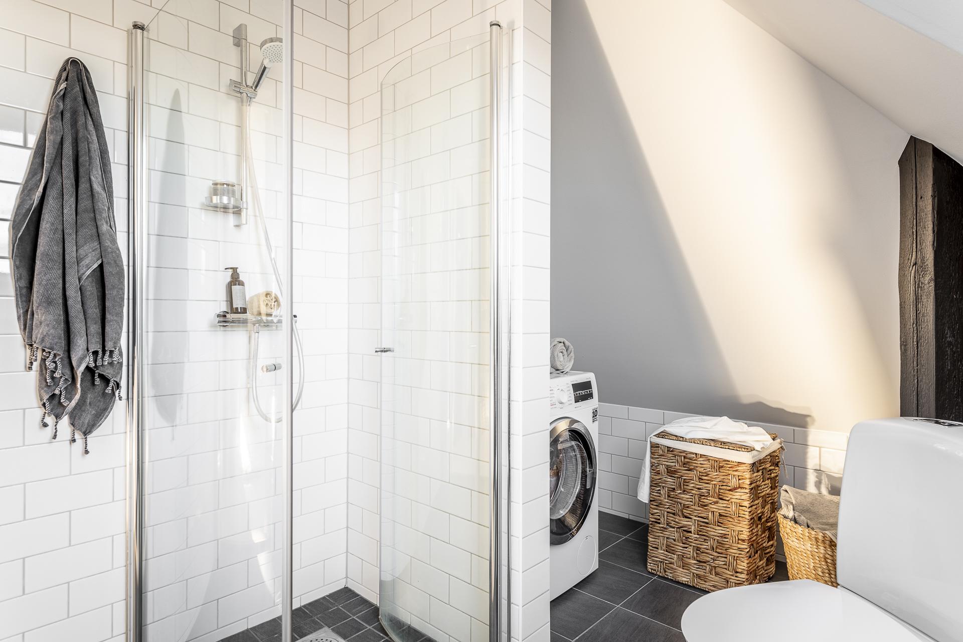 salle de bain mansardée