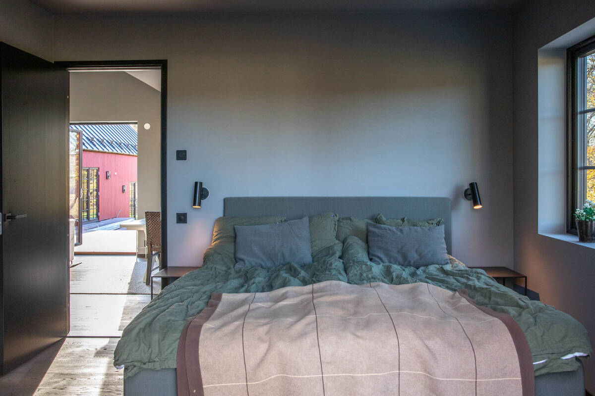 chambre minimaliste et confortable