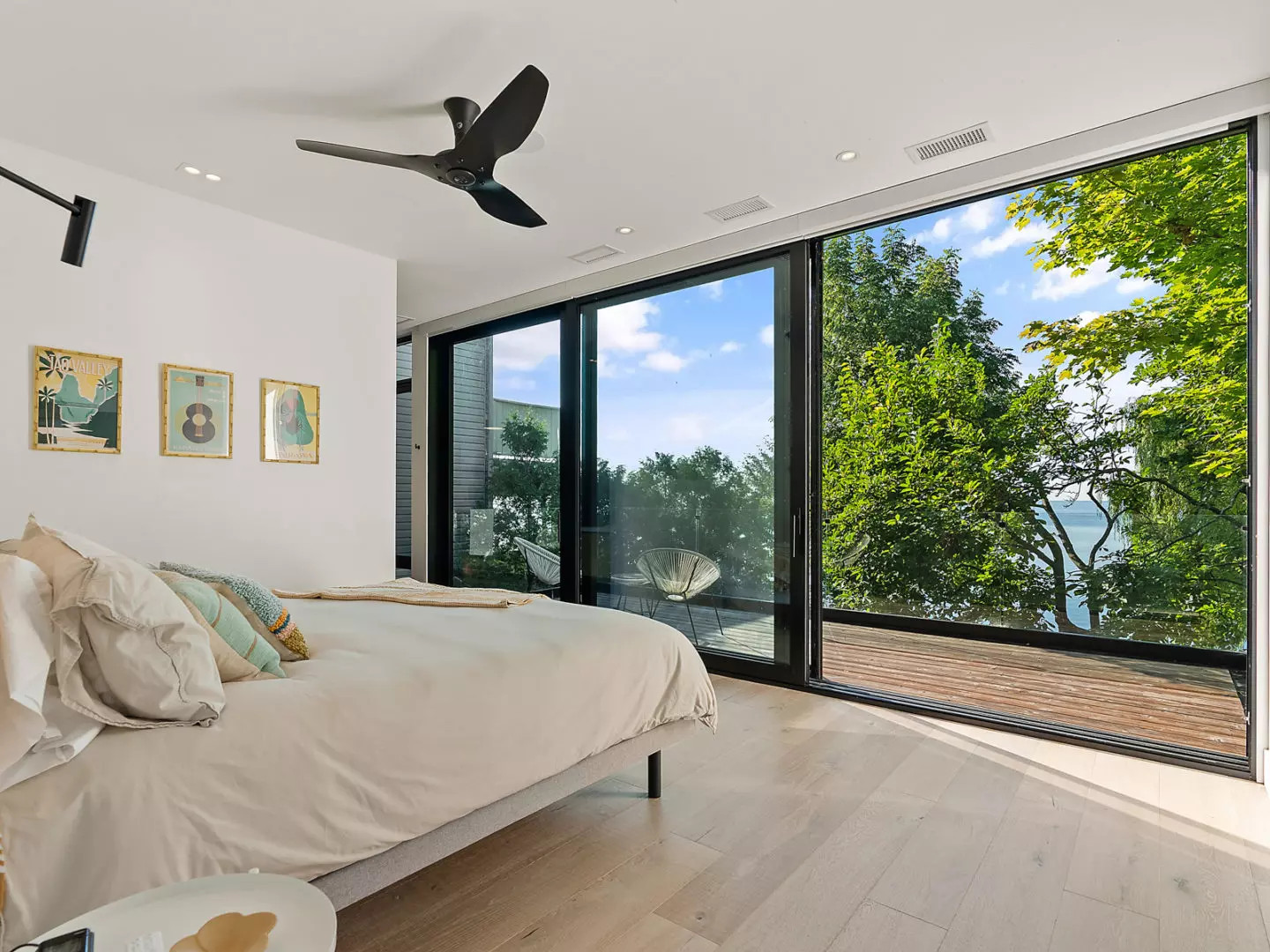 chambre avec baies vitrées et terrasse maison contemporaine chambre avec baies vitrées et terrasse maison contemporaine