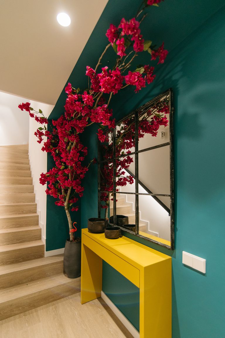 entrée décoration moderne bleu canard et jaune entrée décoration moderne bleu canard et jaune
