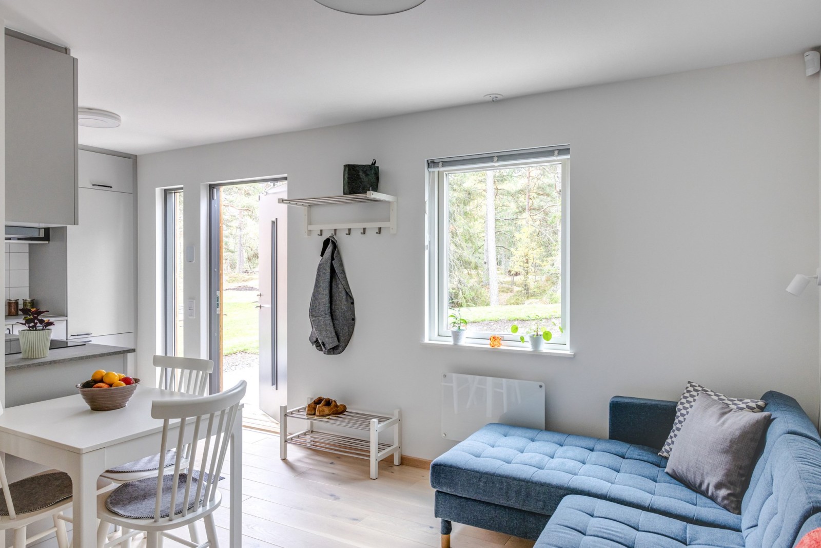 cuisine et salon petite maison en bois de 51m2 cuisine et salon petite maison en bois de 51m2