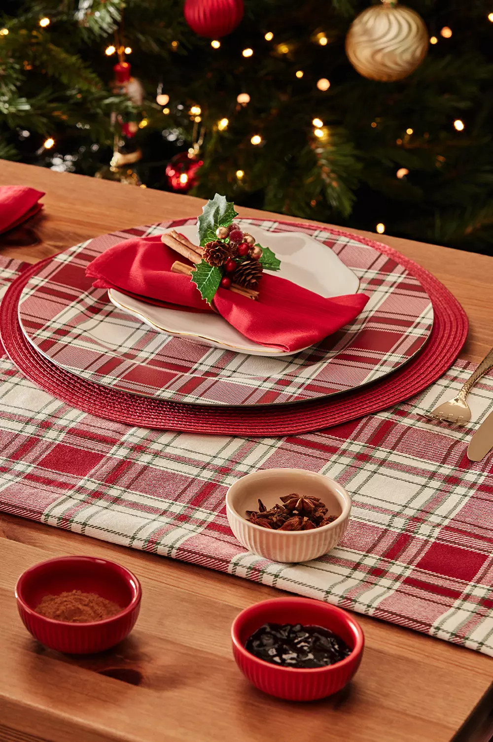 table de Noël rouge table de Noël rouge