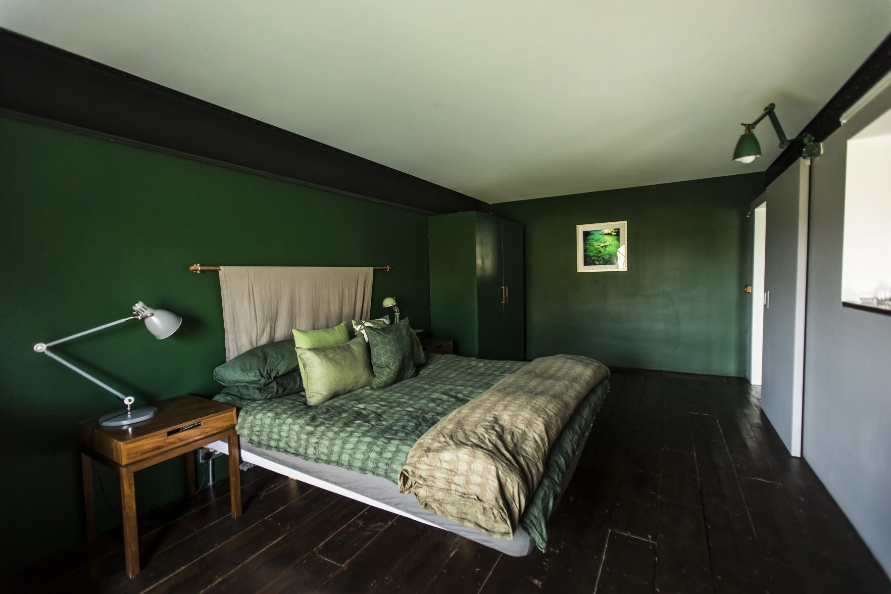 chambre verte et briques Spratts Factory chambre verte et briques Spratts Factory