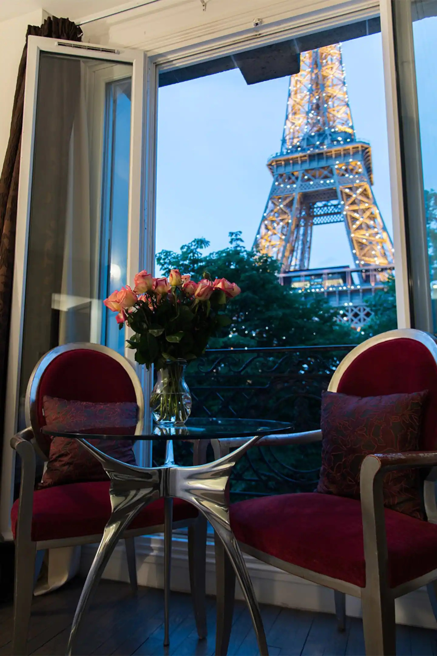 chambre appartement vue tour Eiffel chambre appartement vue tour Eiffel