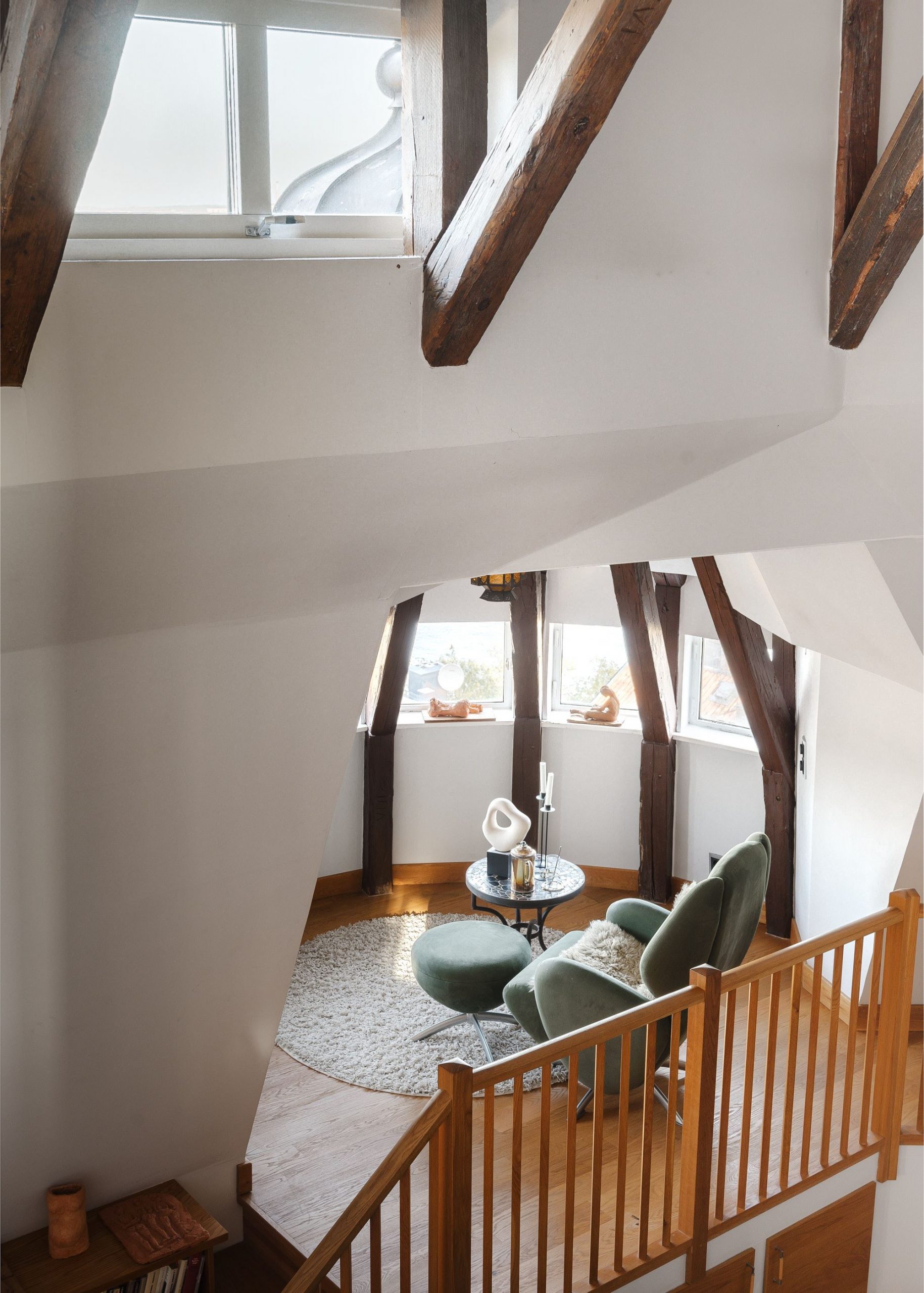 appartement en duplex avec poutres appartement en duplex avec poutres