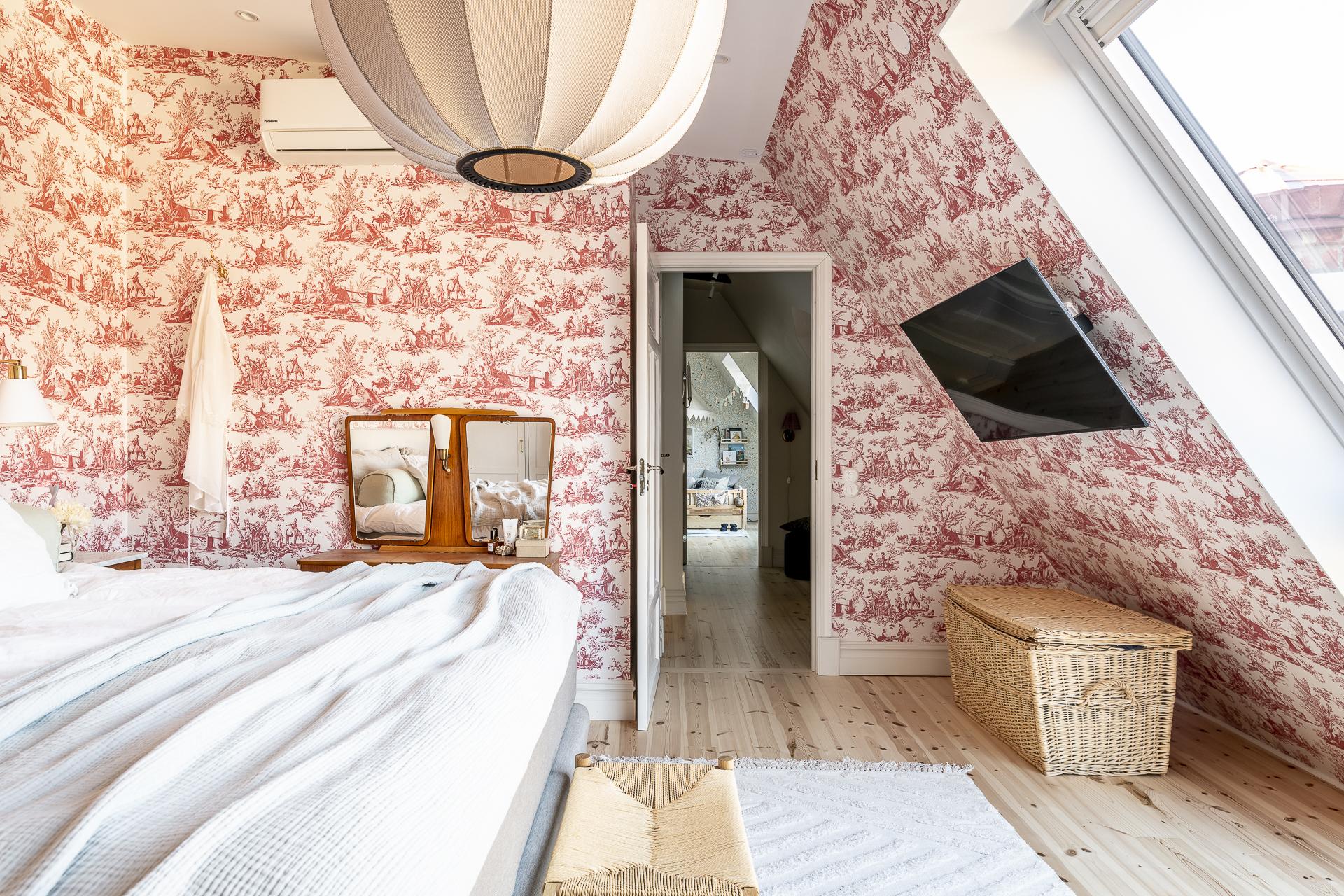 chambre papier-peint toile de Jouy rose