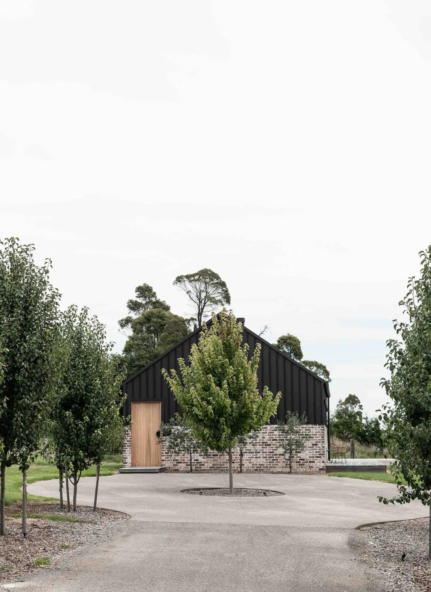 maison contemporaine façade briques et bois noir maison contemporaine façade briques et bois noir