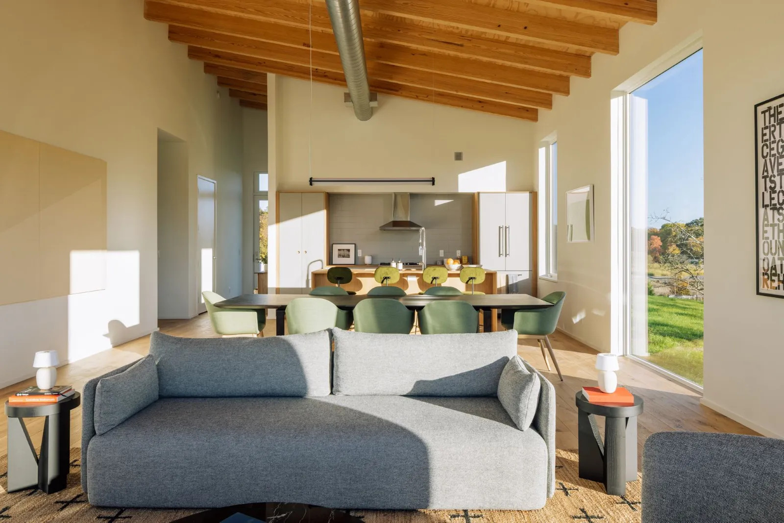 salon avec baies vitrées maison architecte