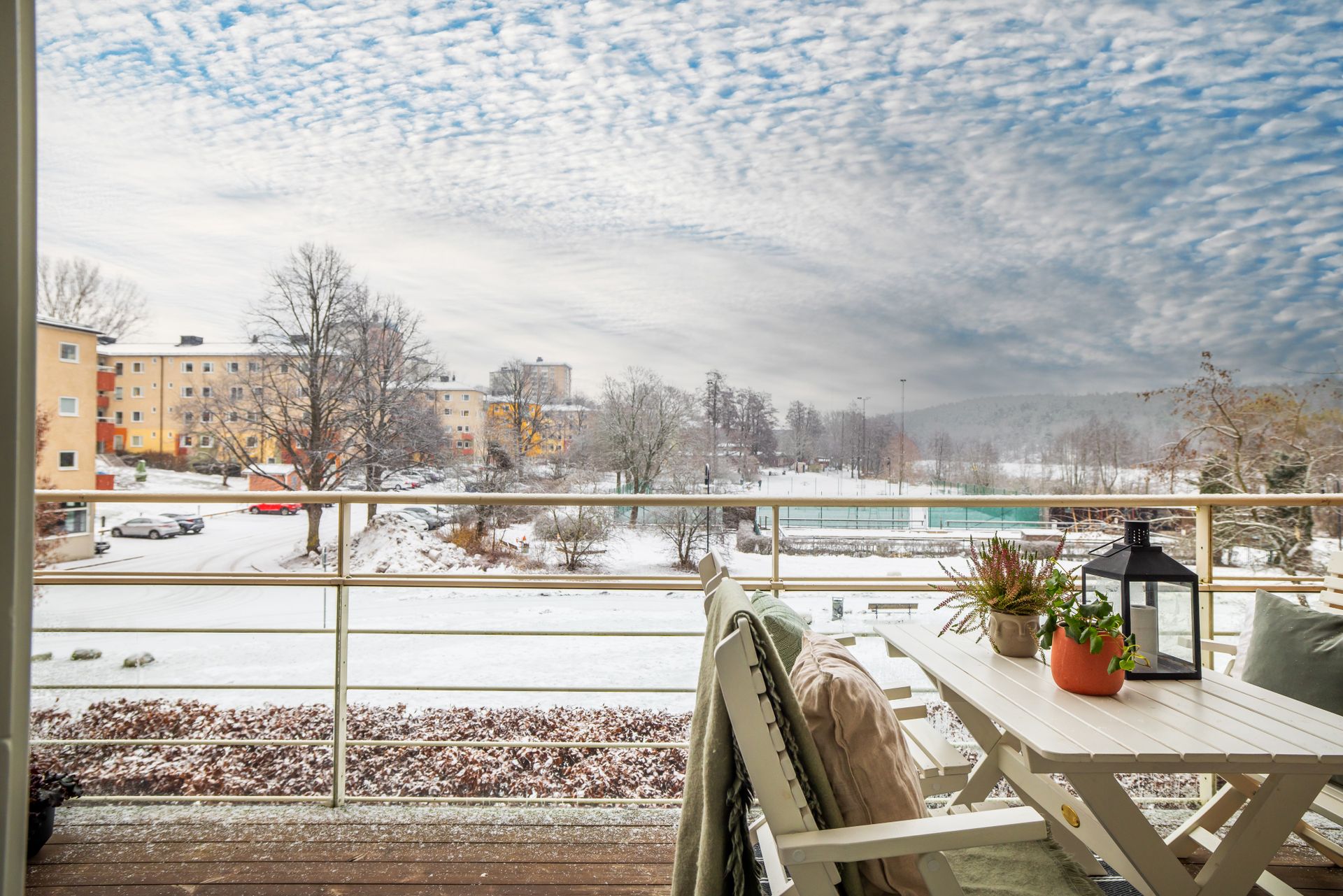 balcon vue sur la neige