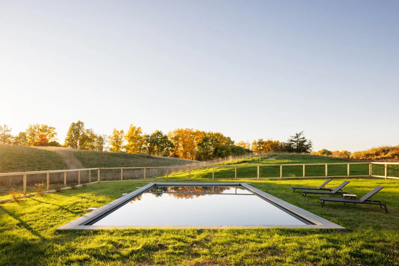 piscine sur gazon