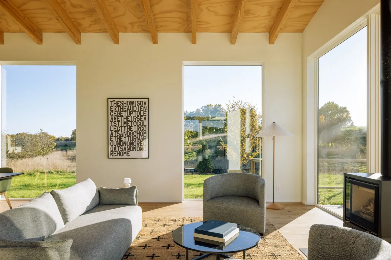 salon avec baies vitrées maison architecte