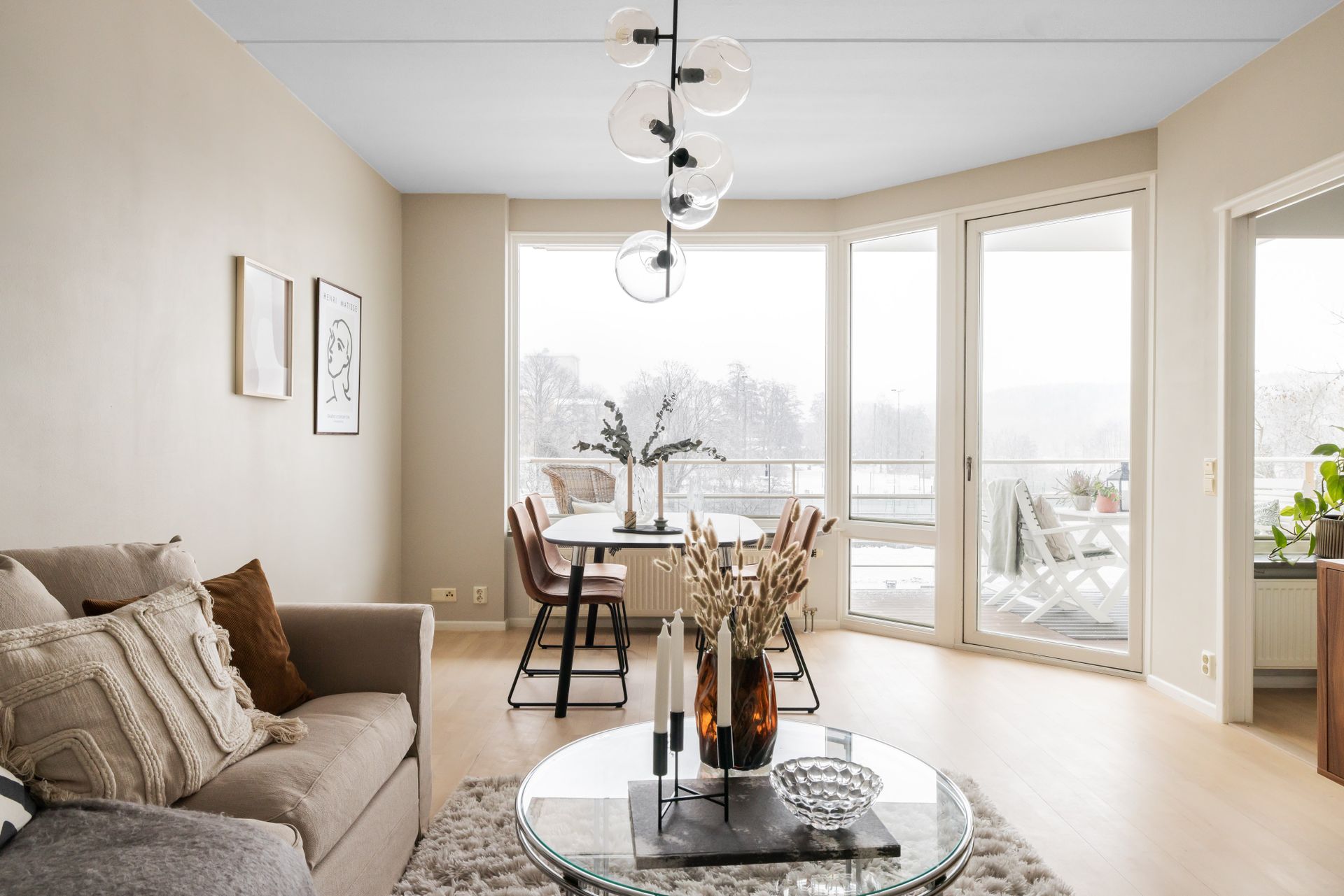 salon décoration beige scandinave