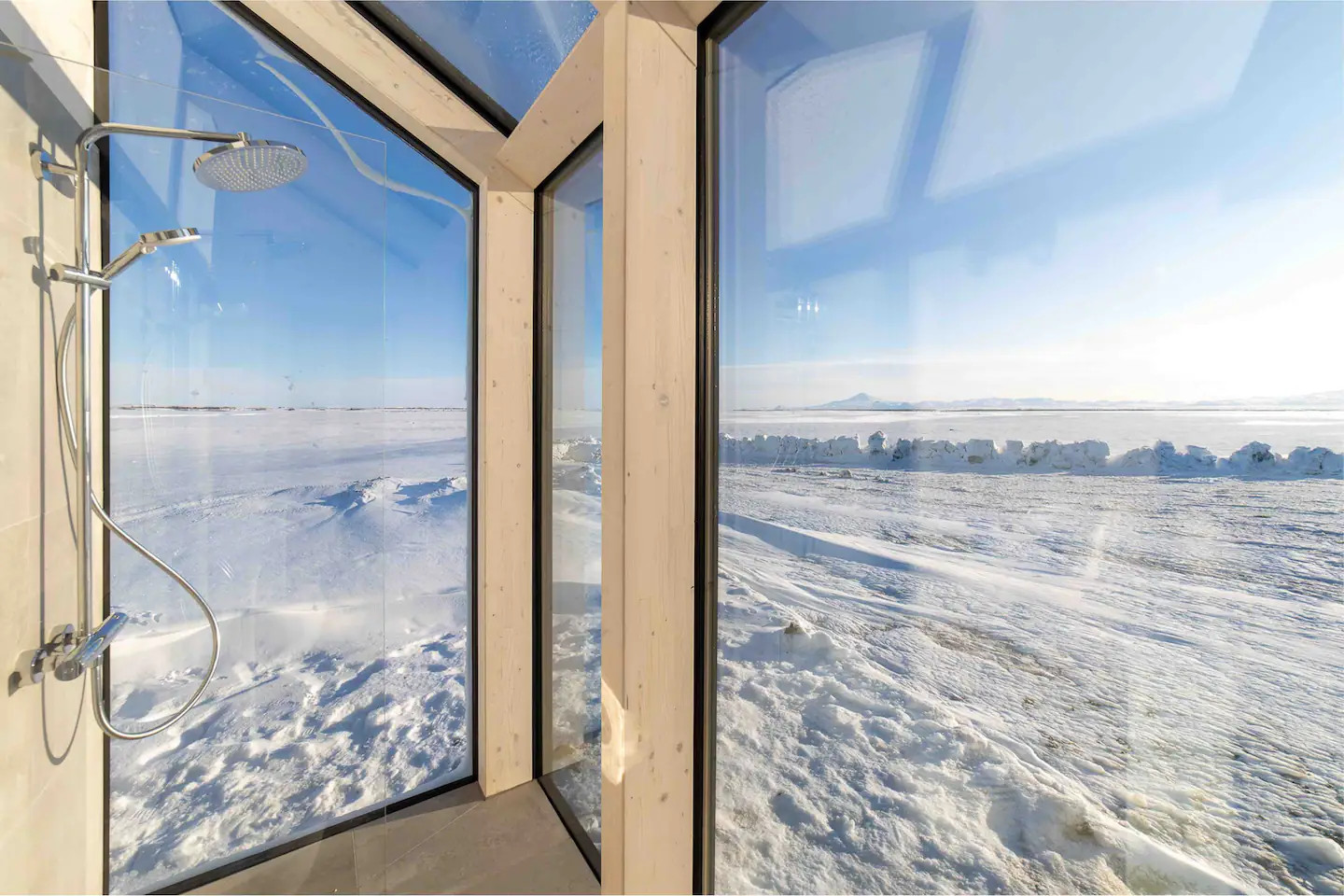 salle de bain mini maison vitrée Islande salle de bain mini maison vitrée Islande