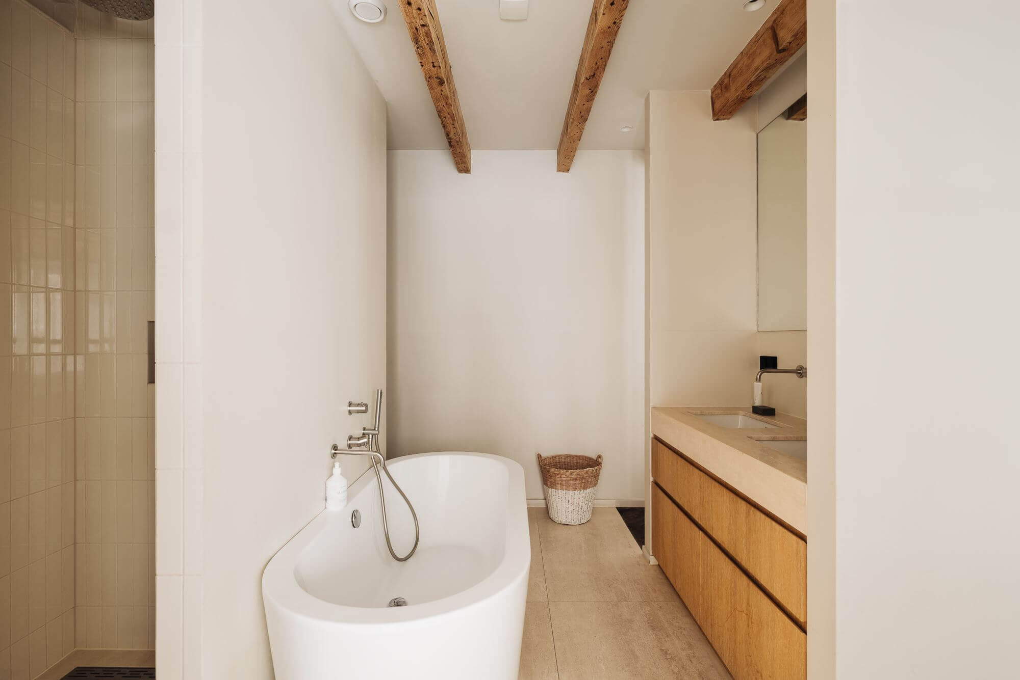 salle de bain design décoration naturelle