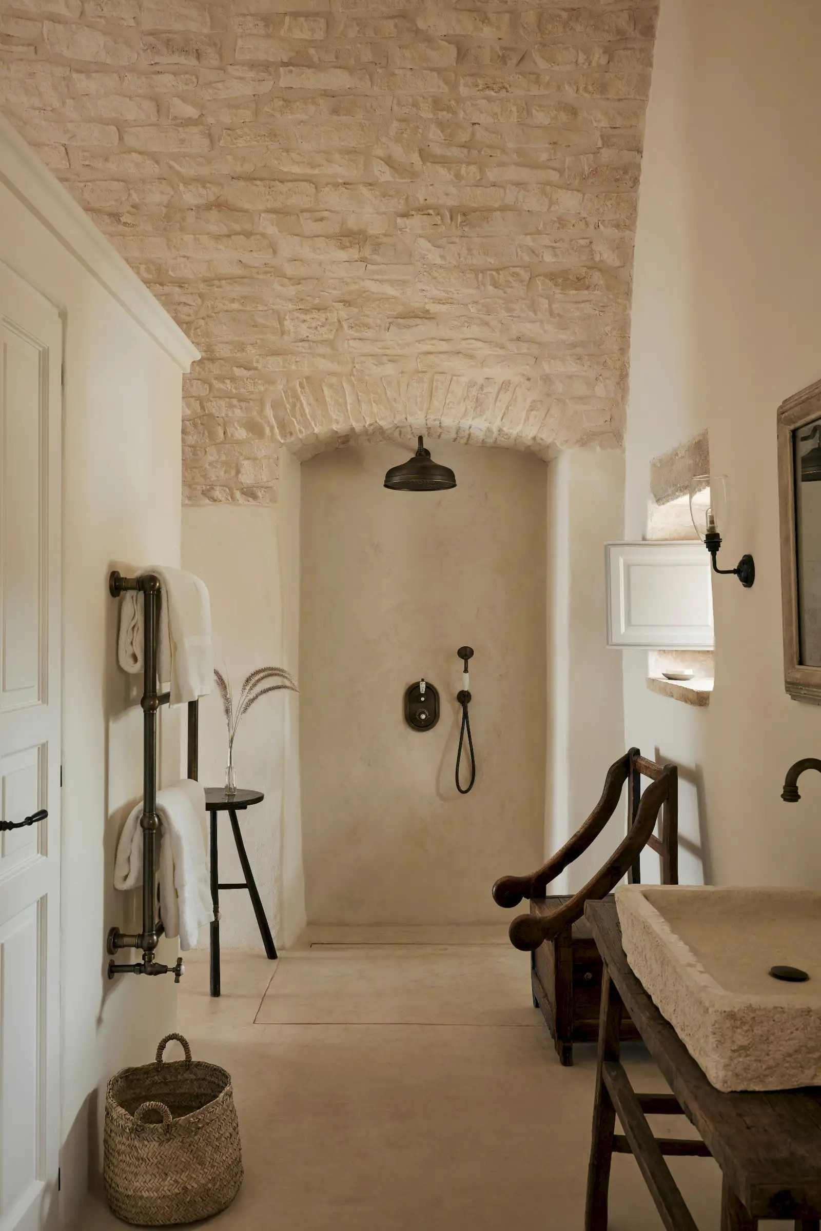 salle de bain rustique chic maison Pouilles Masseria Celeste salle de bain rustique chic maison Pouilles Masseria Celeste