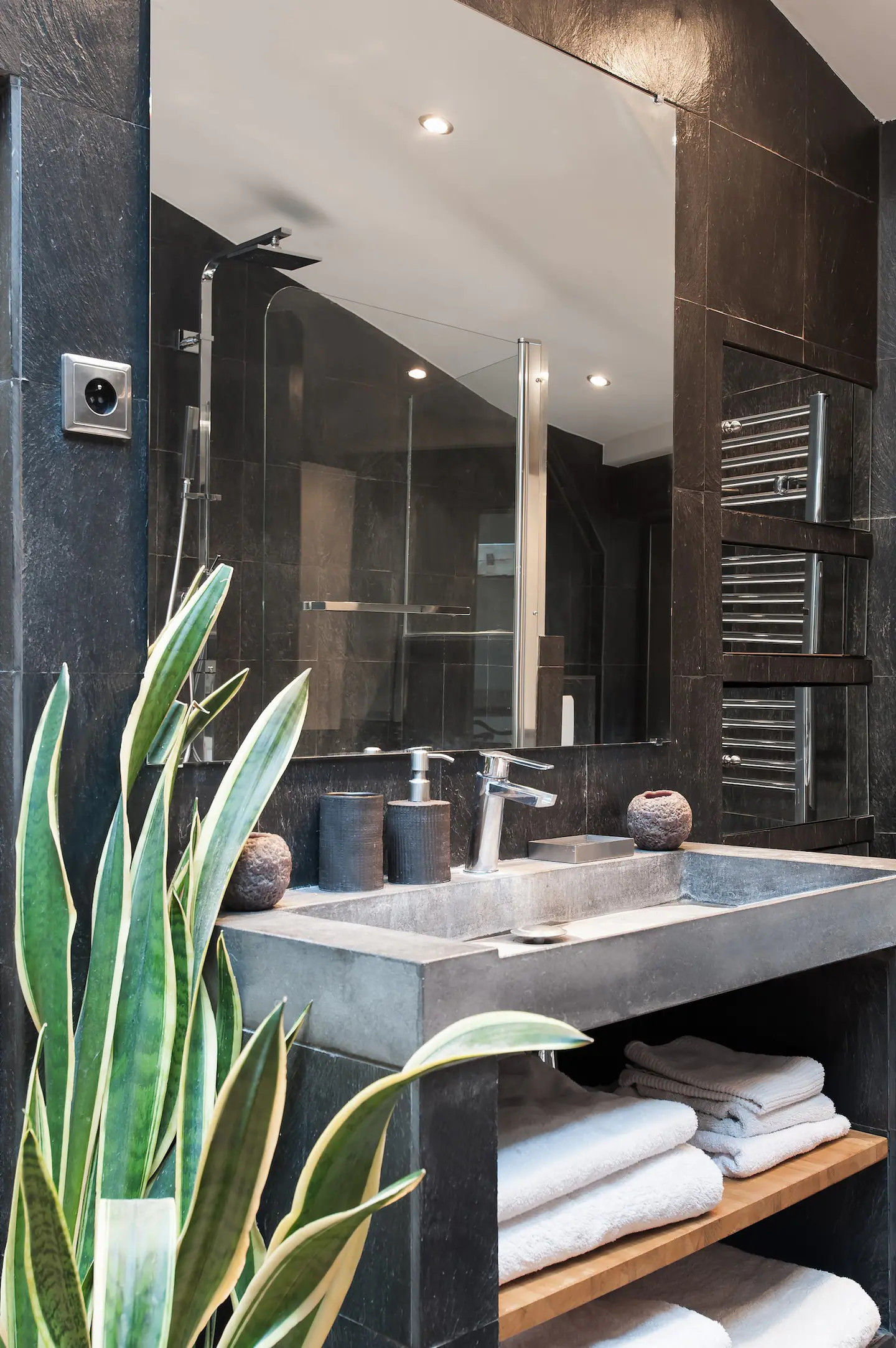 salle de bain design marbre