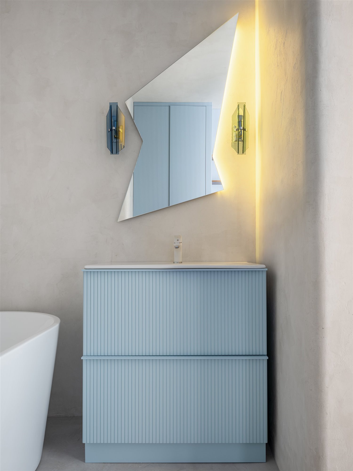 salle de bain bleue studio 29m2 décoration design salle de bain bleue studio 29m2 décoration design