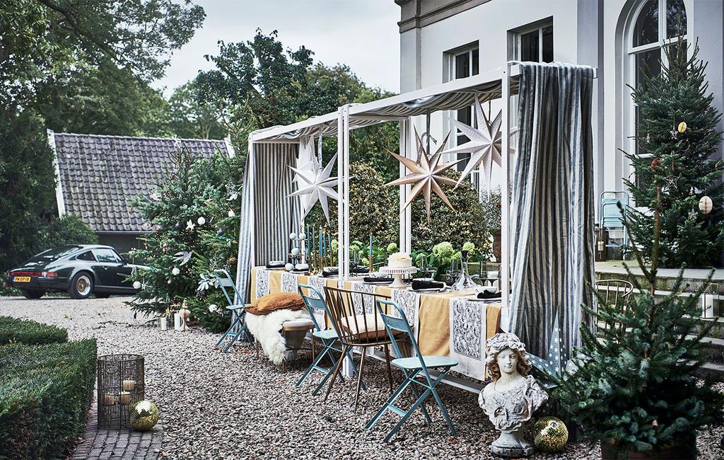 décoration de Noël dans jardin décoration de Noël dans jardin