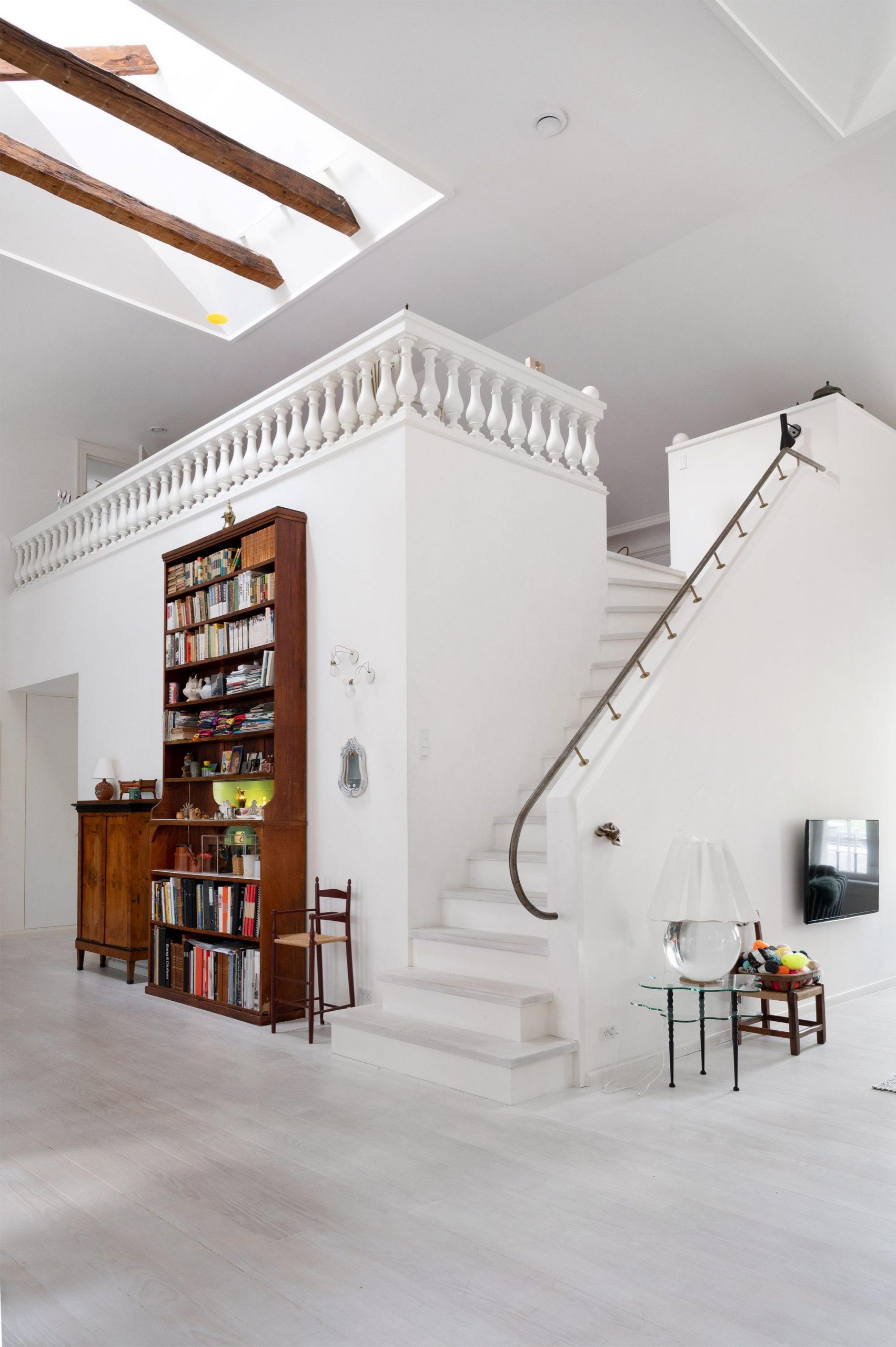 salon avec escalier maison loft salon avec escalier maison loft