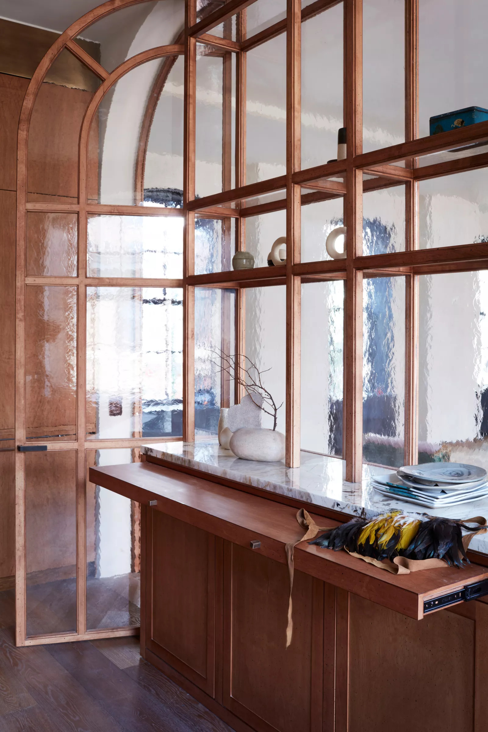 verrière en bois avec porte en arche verrière en bois avec porte en arche