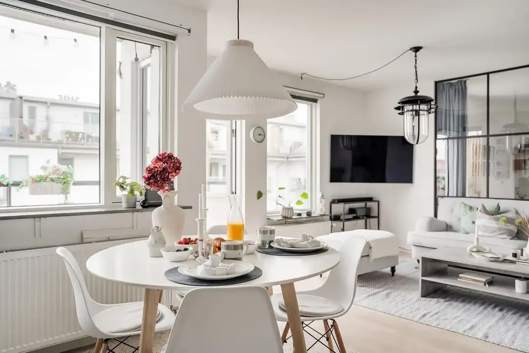 salle à manger avec table ronde