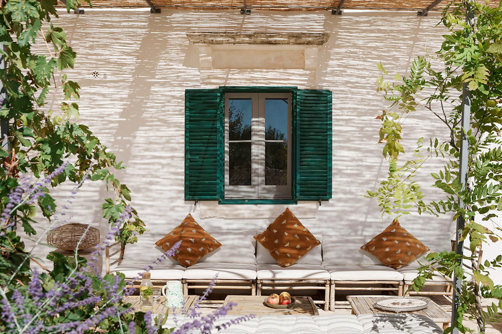 terrasse avec pergola Trulli del Trapetto