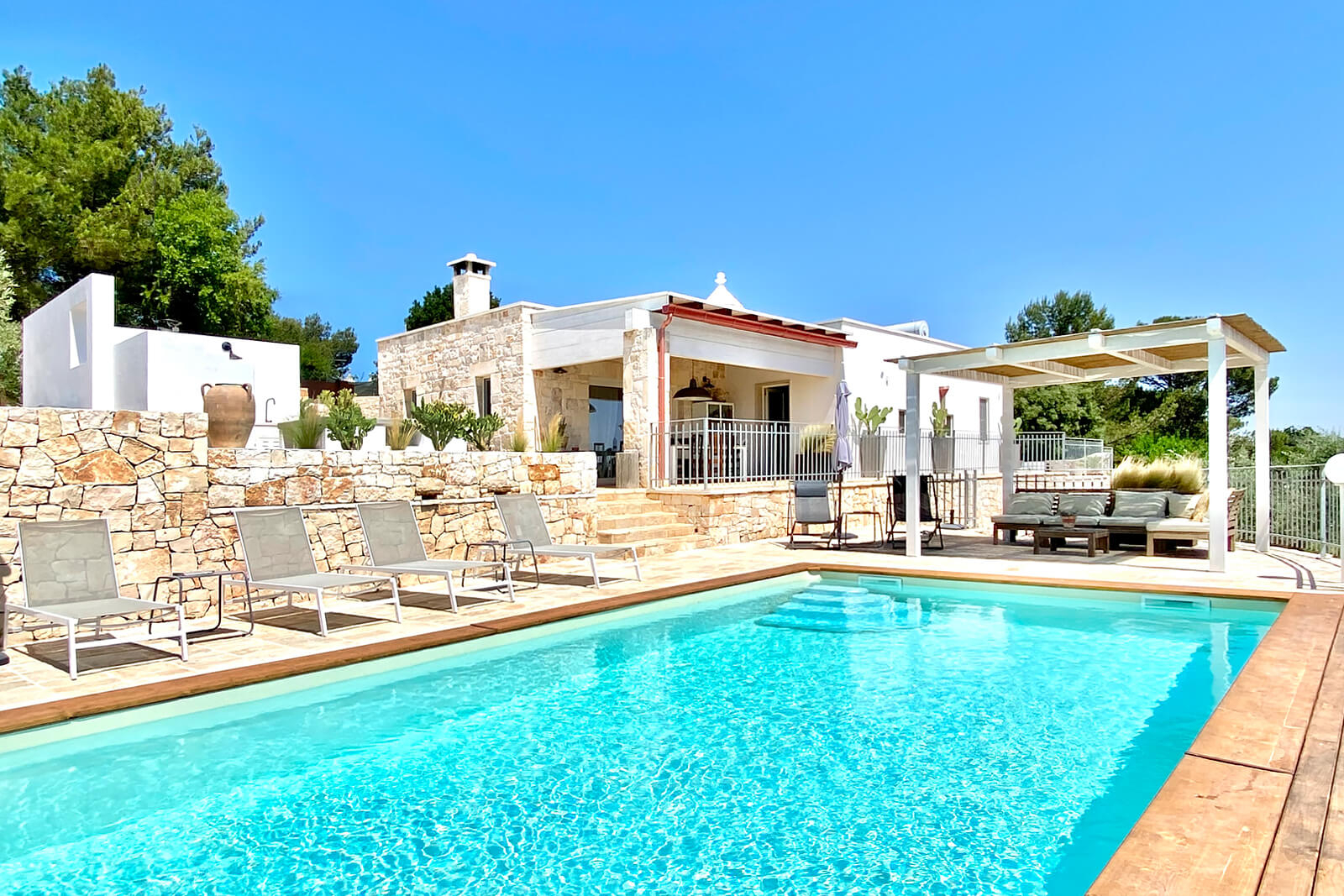 Trullo Falco Trullo Falco