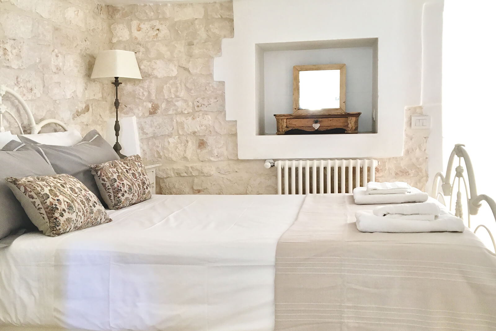 chambre murs en pierres chambre murs en pierres