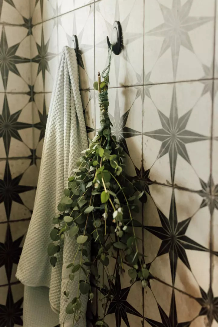 salle de bain avec carreaux de ciment anciens salle de bain avec carreaux de ciment anciens