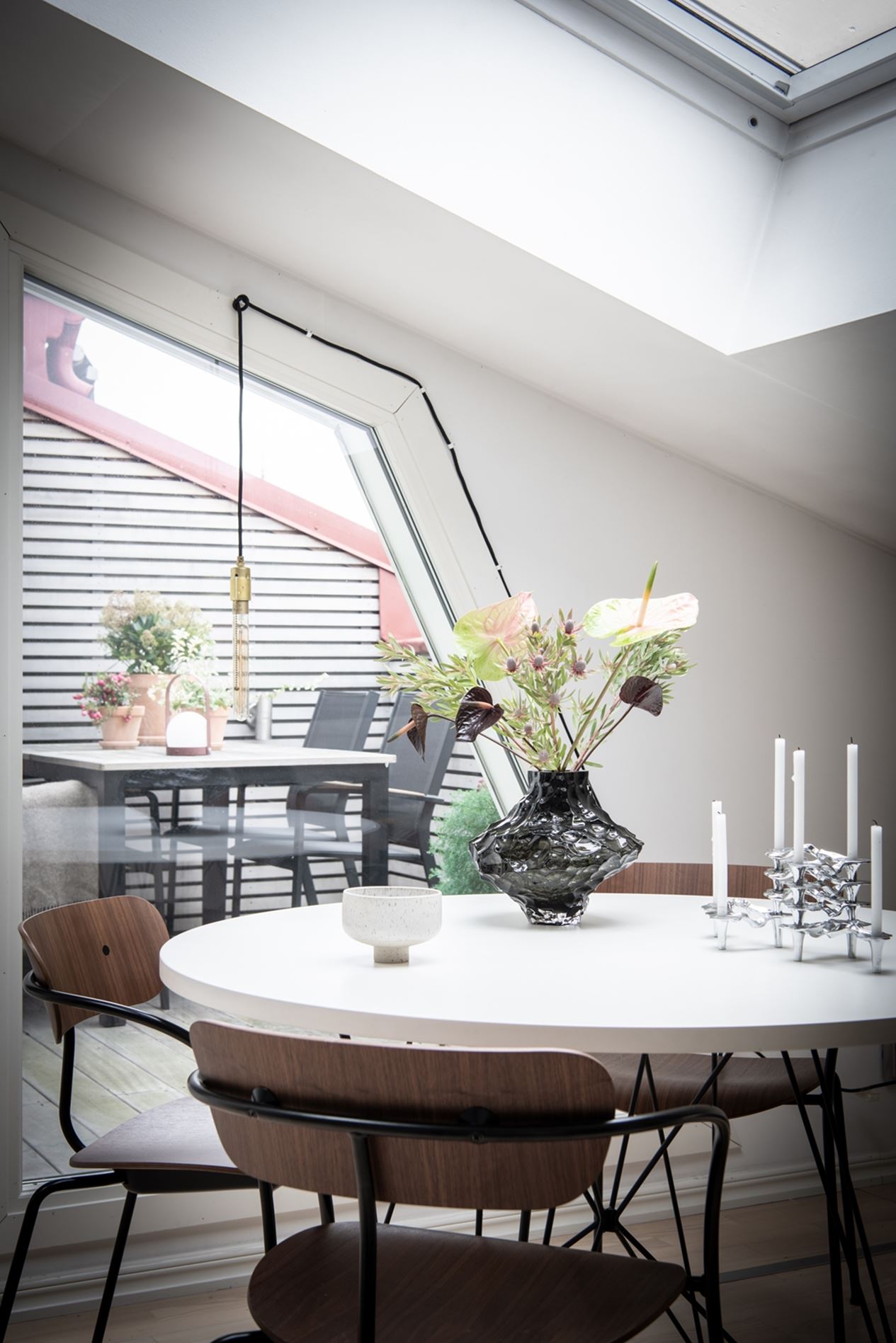 salle à manger avec table ronde