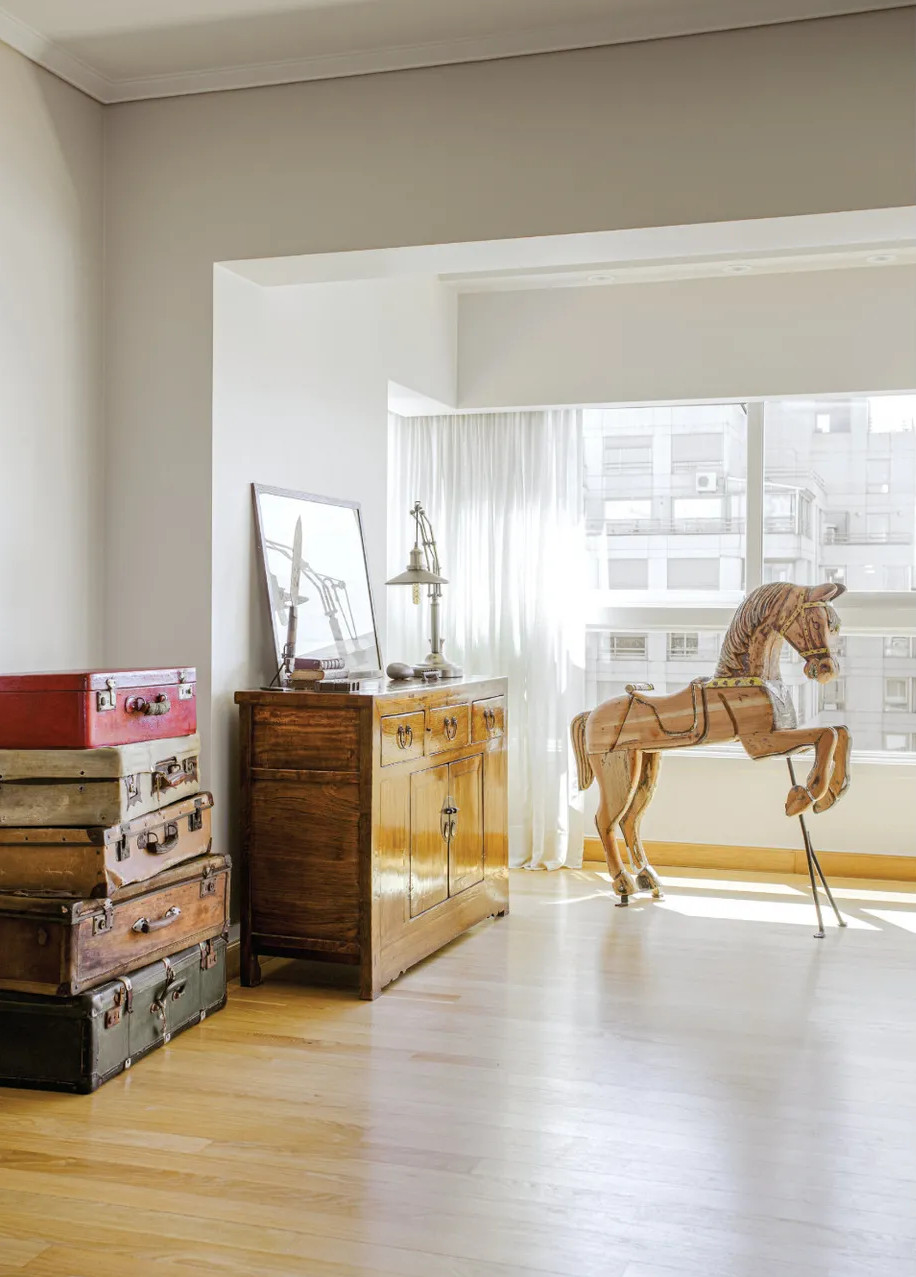 salon avec valises vintages salon avec valises vintages