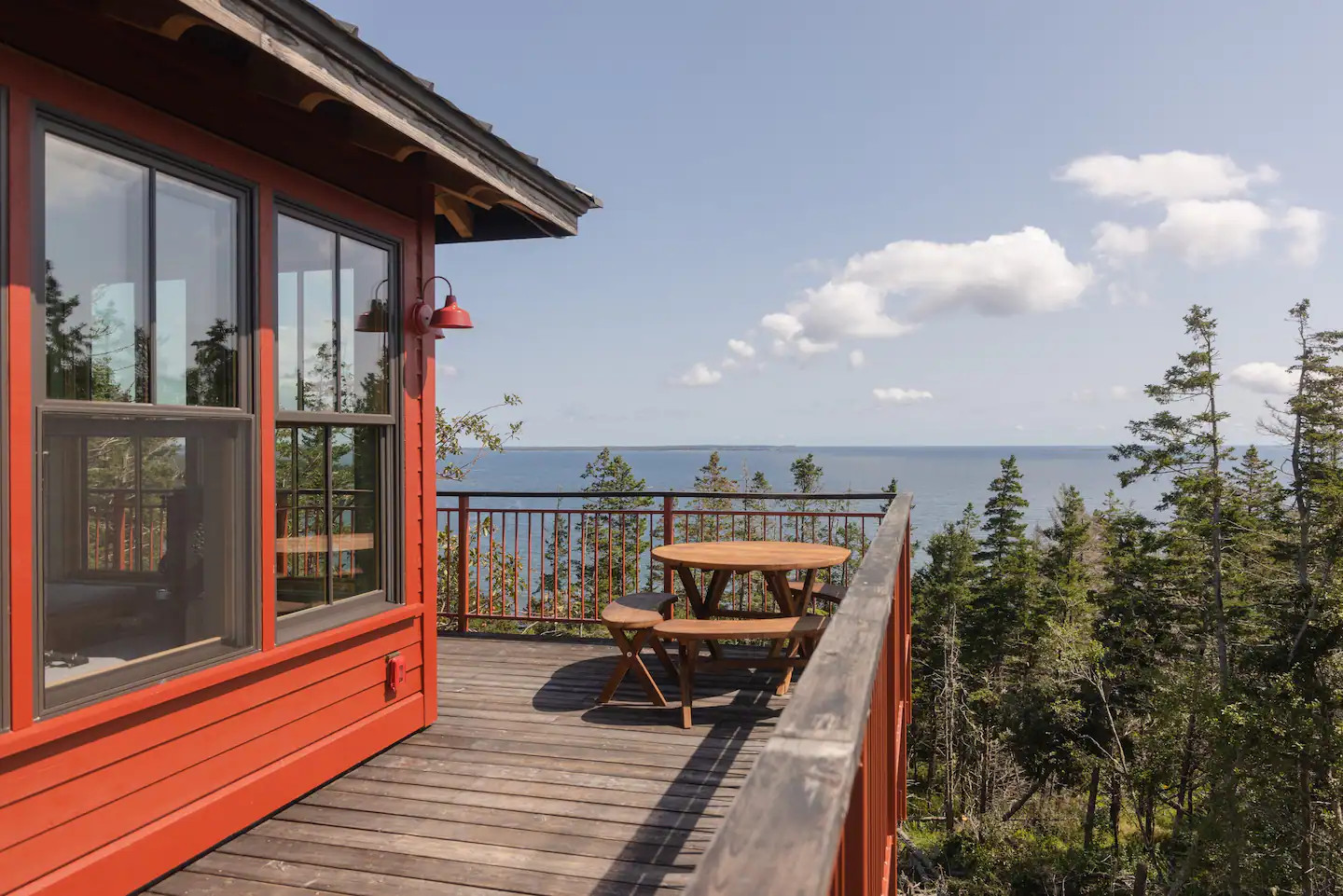 maison loft en bois sur pilotis