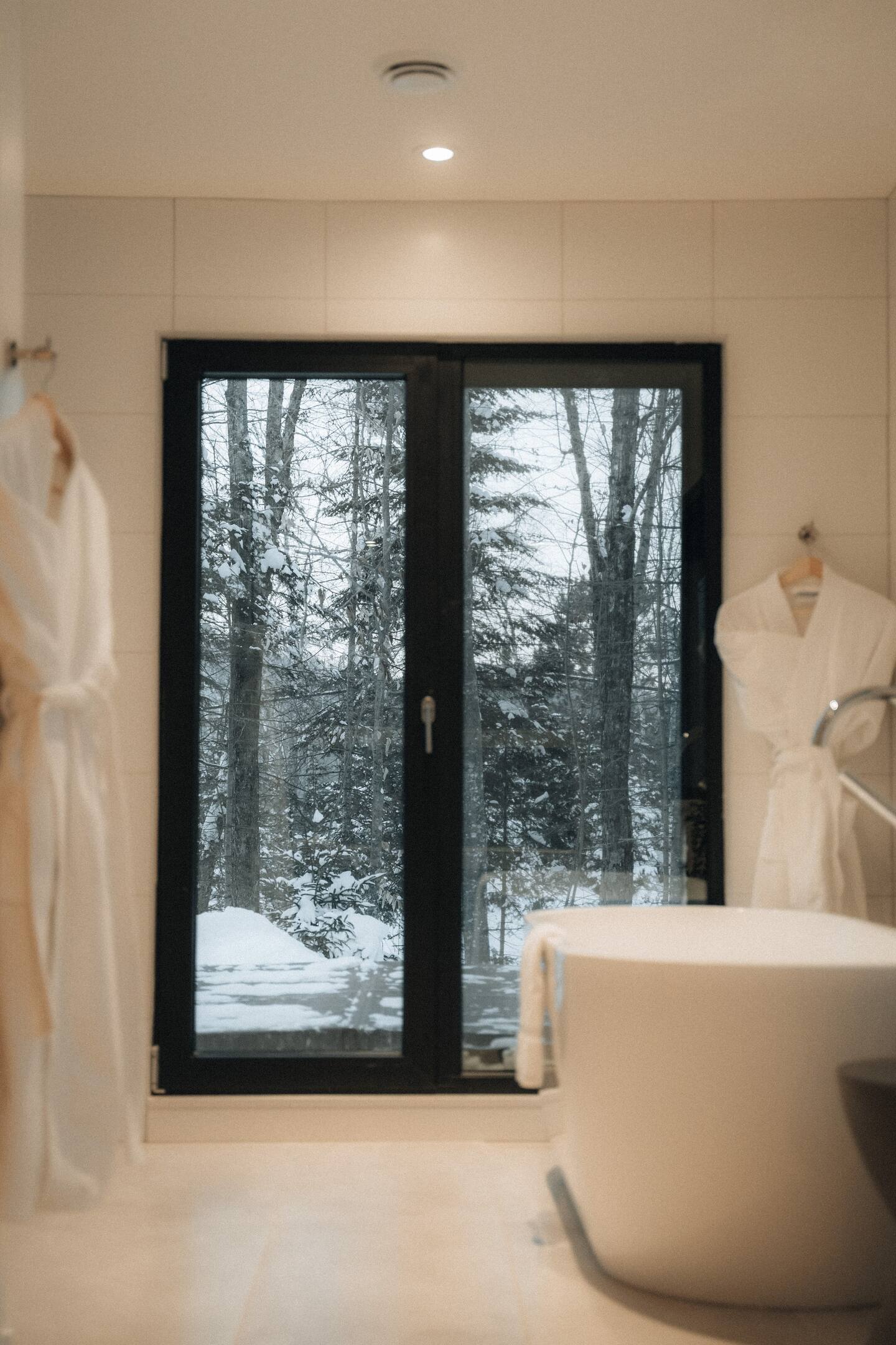 salle de bain design avec fenêtre salle de bain design avec fenêtre