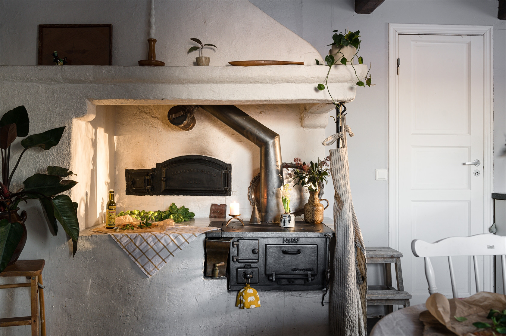 cuisine avec poêle ancien
