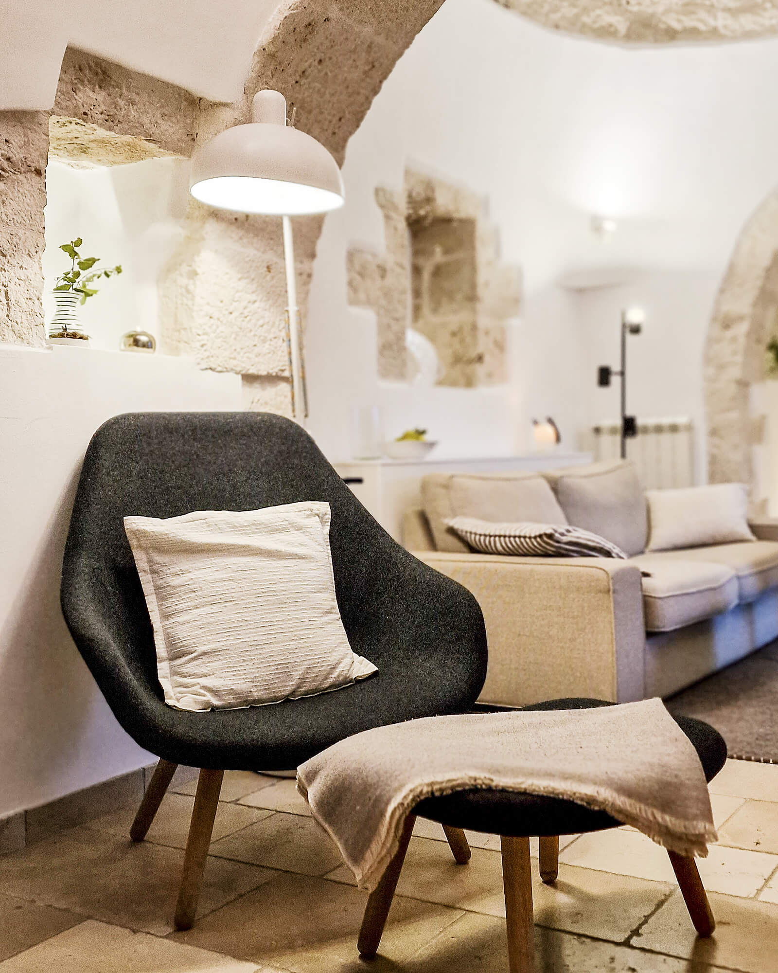 salon avec arches et voûtes maison en pierre salon avec arches et voûtes maison en pierre