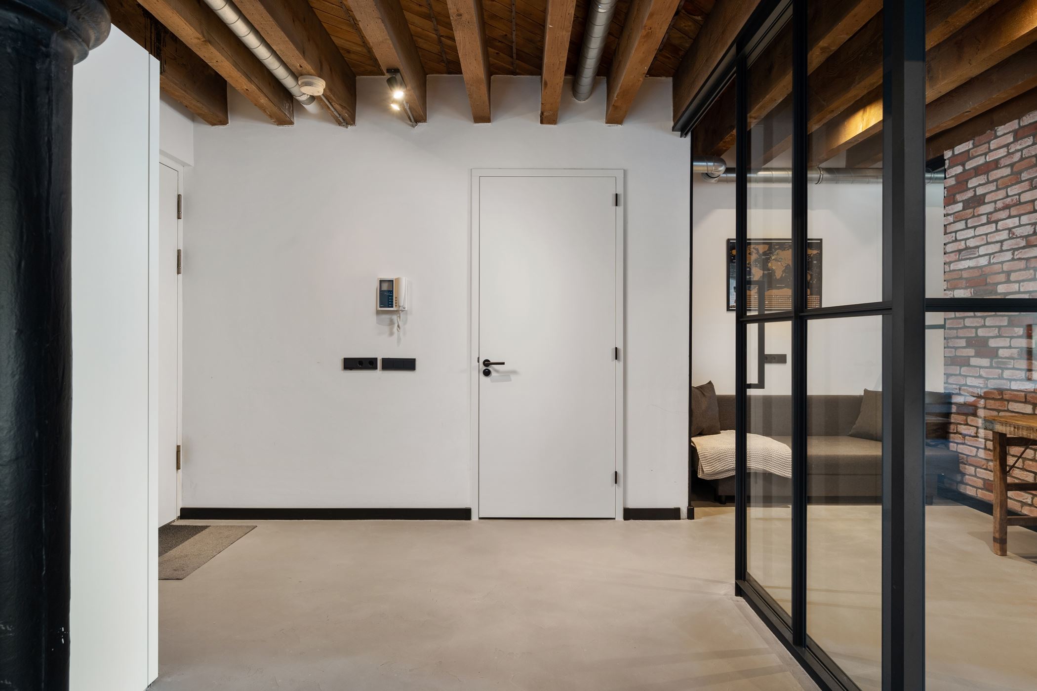 entrée avec verrière loft entrée avec verrière loft