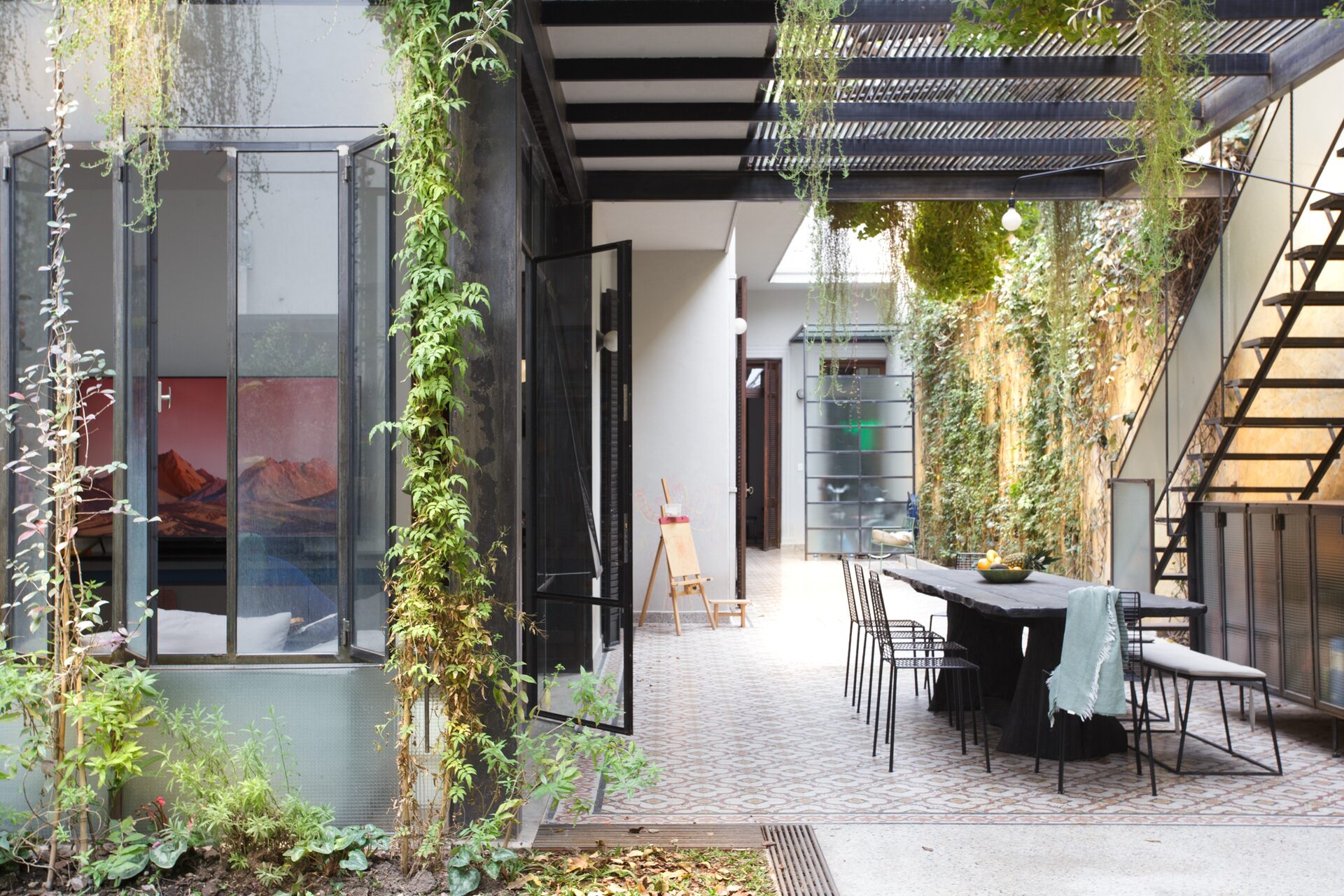 patio maison rénovée avec verrière décoration moderne patio maison rénovée avec verrière décoration moderne