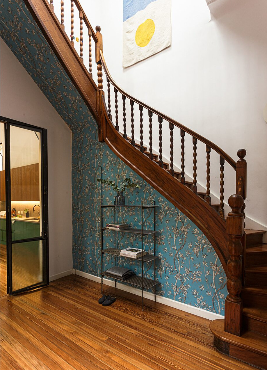 escalier avec papier-peint escalier avec papier-peint