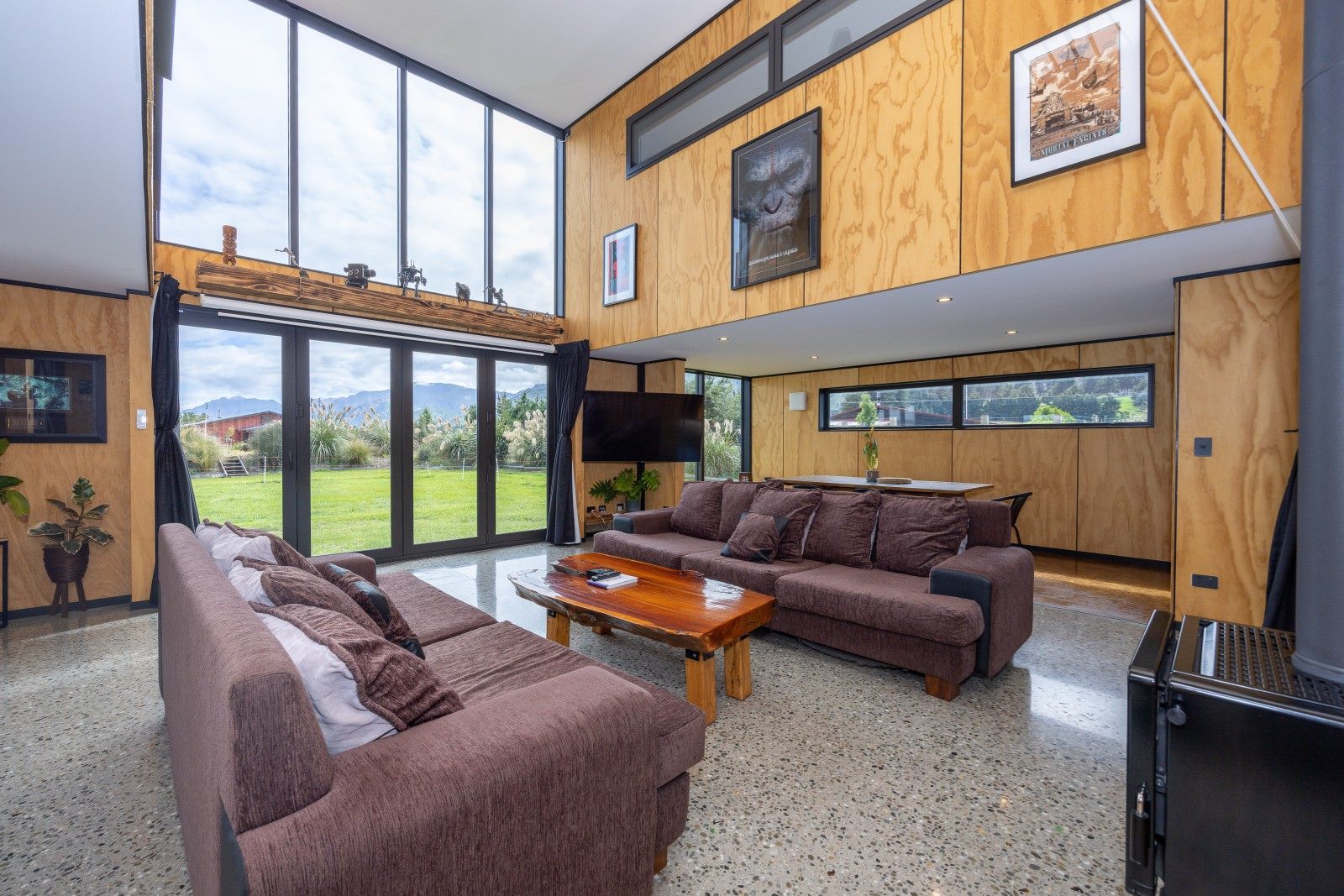 salon double hauteur maison container 195m2 salon double hauteur maison container 195m2